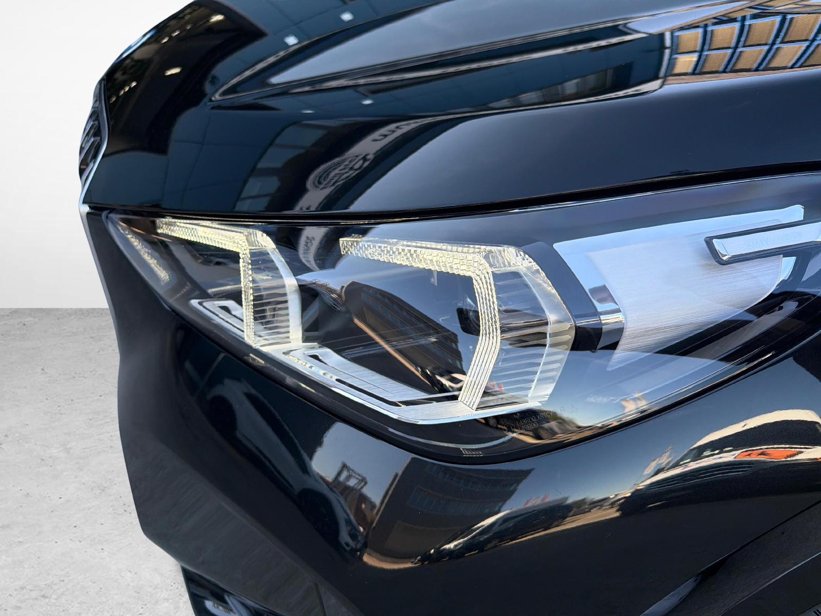 BMW X1 30e xDrive paddles-image-20