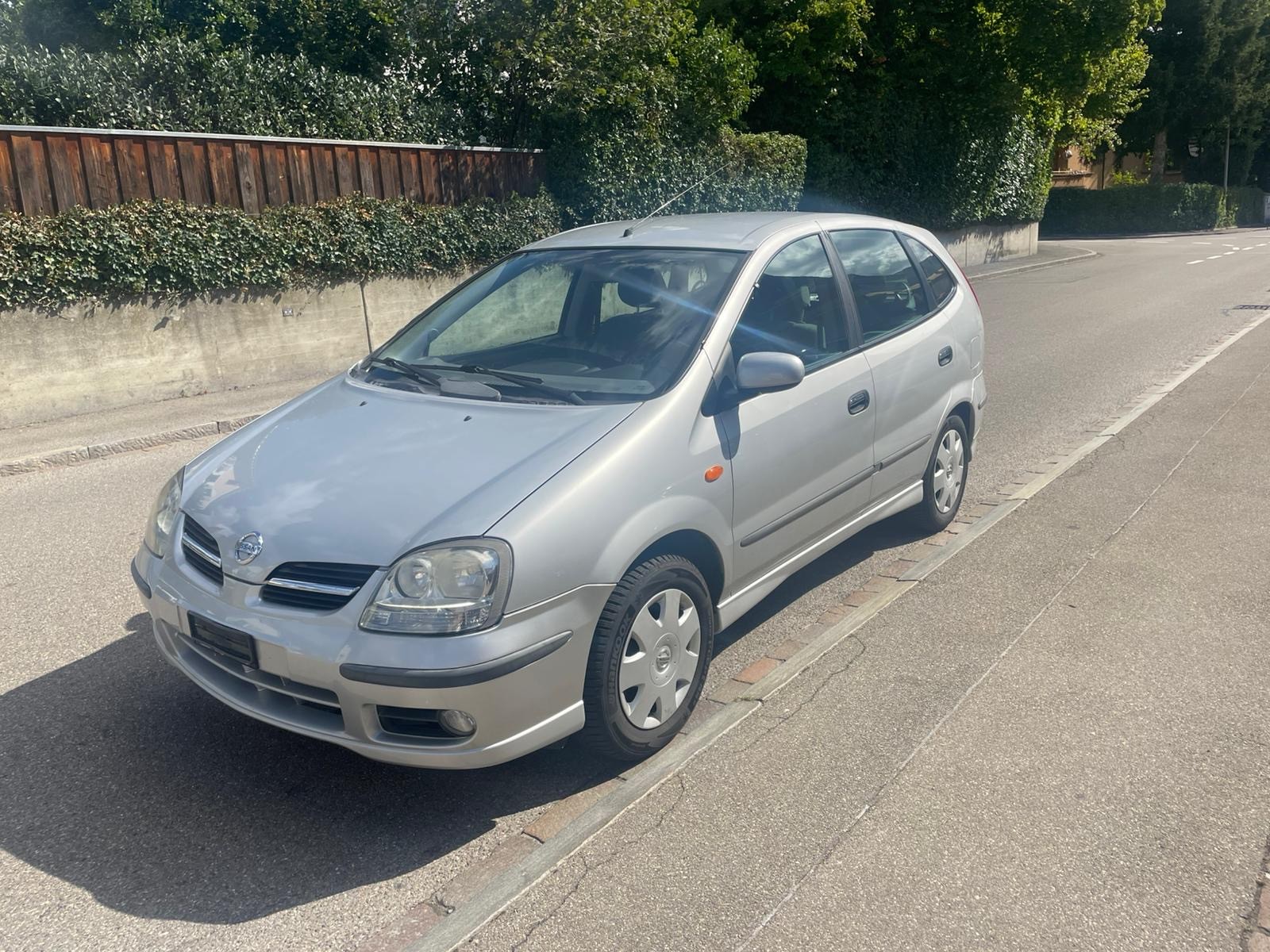 NISSAN Almera Tino 1.8 16V business-image-0