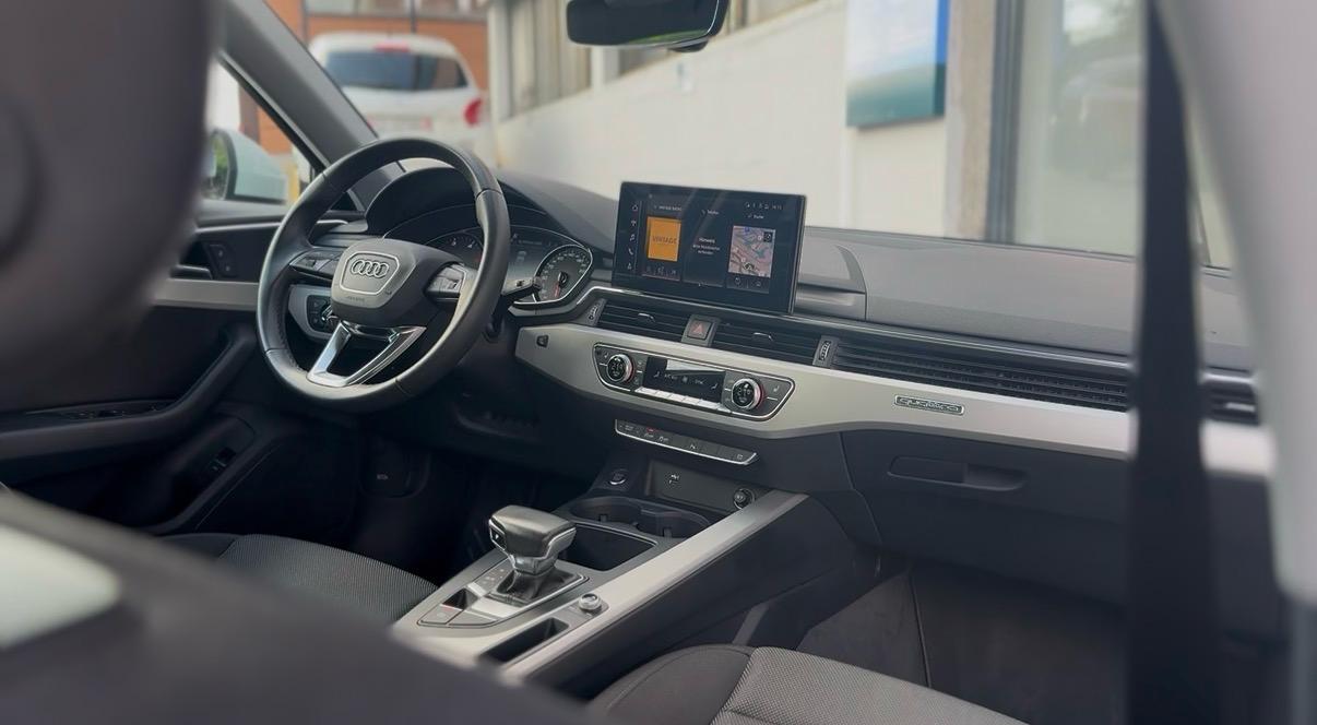 AUDI A4 Avant 40 TDI Attraction quattro S-tronic-image-7