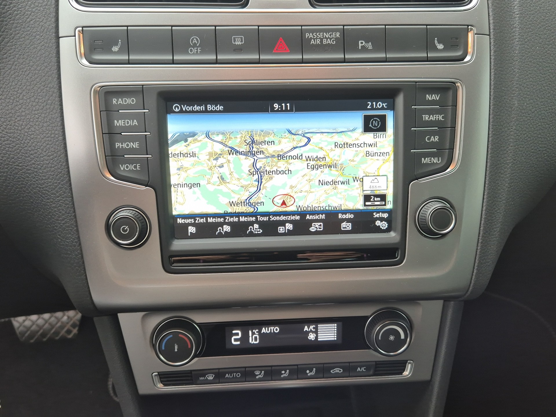 VW Polo 1.2 TSI BMT Lounge DSG-image-12