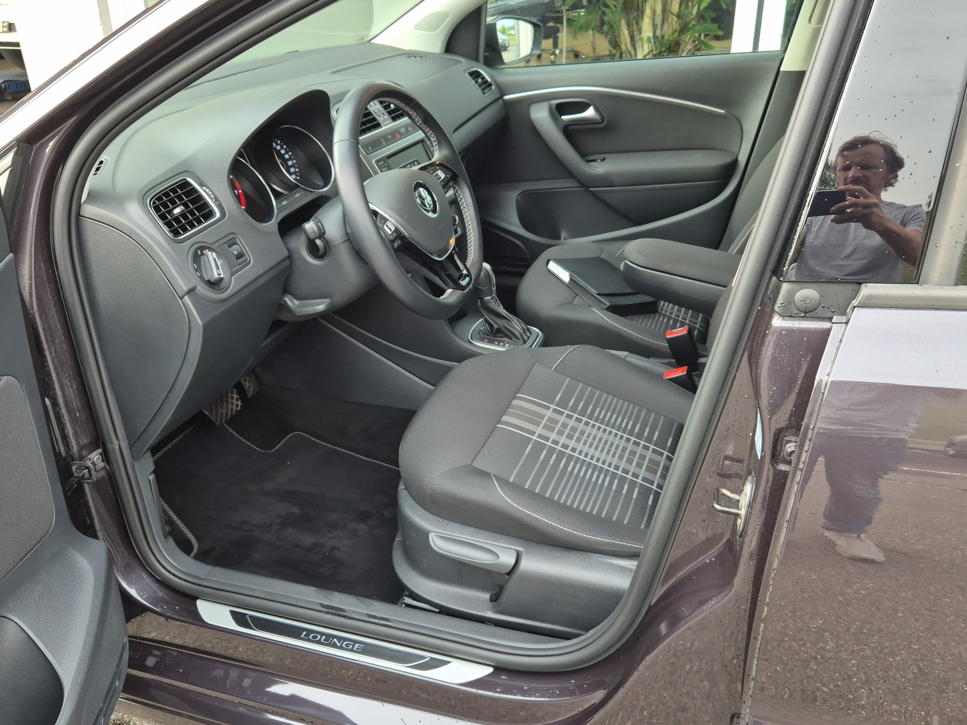 VW Polo 1.2 TSI BMT Lounge DSG-image-9