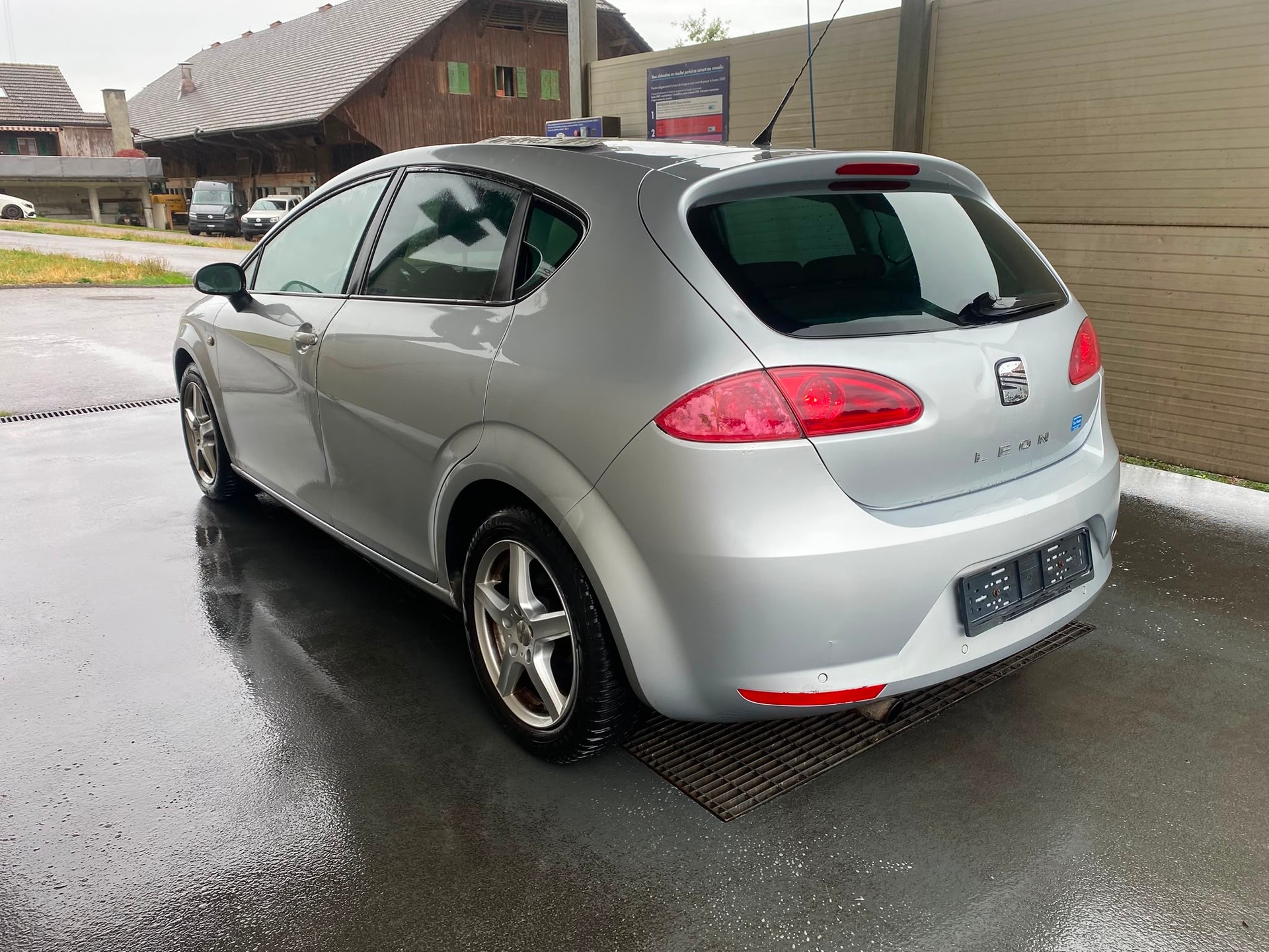 SEAT Leon 1.6 Shake-image-3