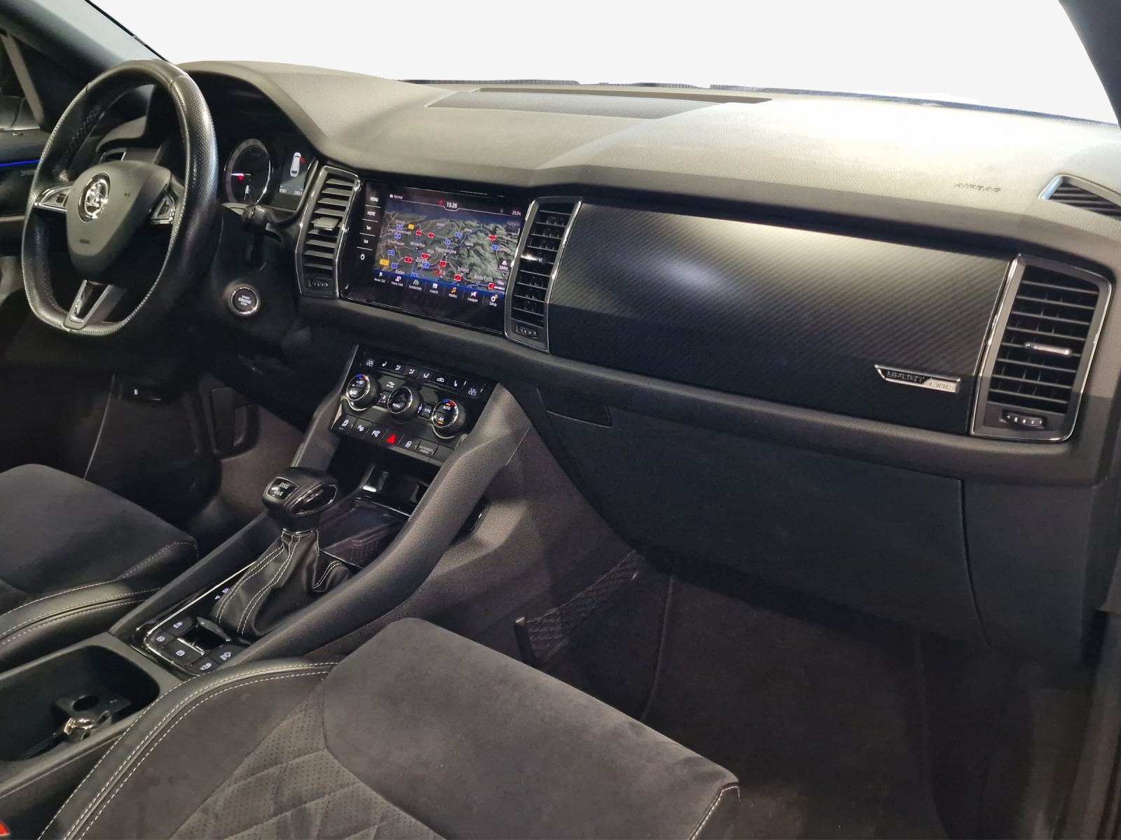 SKODA Kodiaq 2.0 TDI CR Sport Line 4x4 DSG-image-13