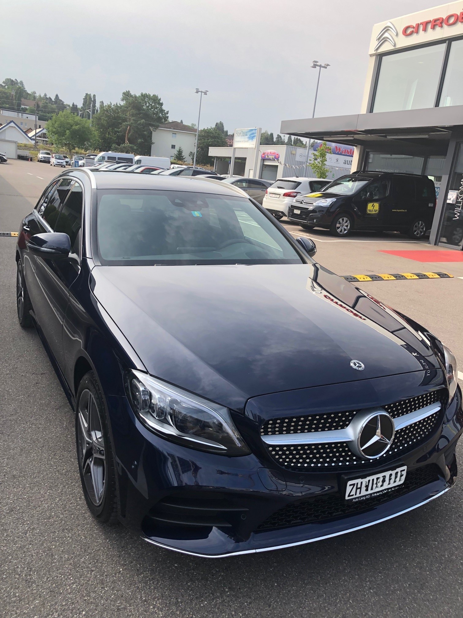 MERCEDES-BENZ C 220 d AMG Line 4matic-image-0