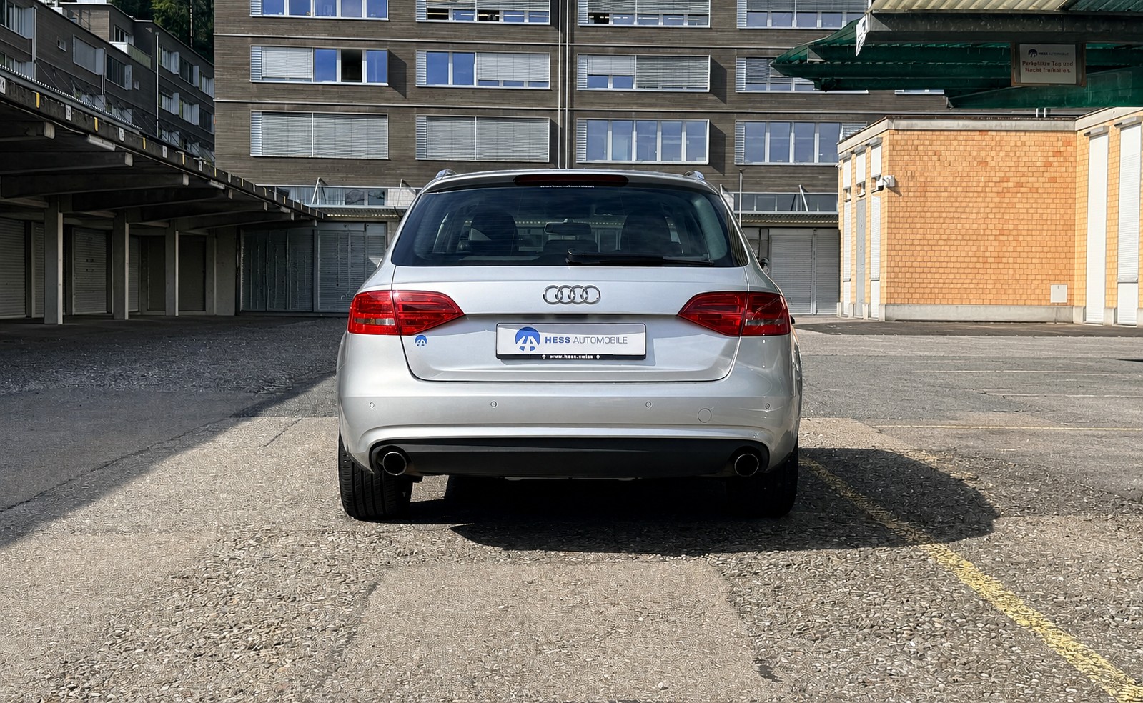 AUDI A4 Avant 2.0 TFSI quattro s-tronic-image-4