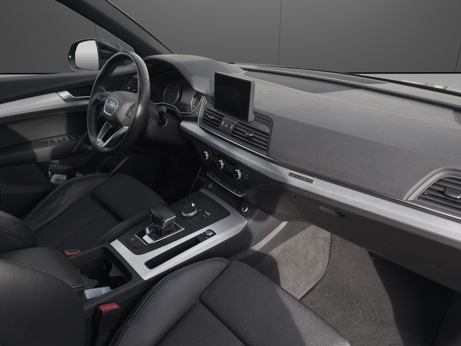 AUDI Q5 2.0 TDI sport quattro S-tronic S Line-image-10