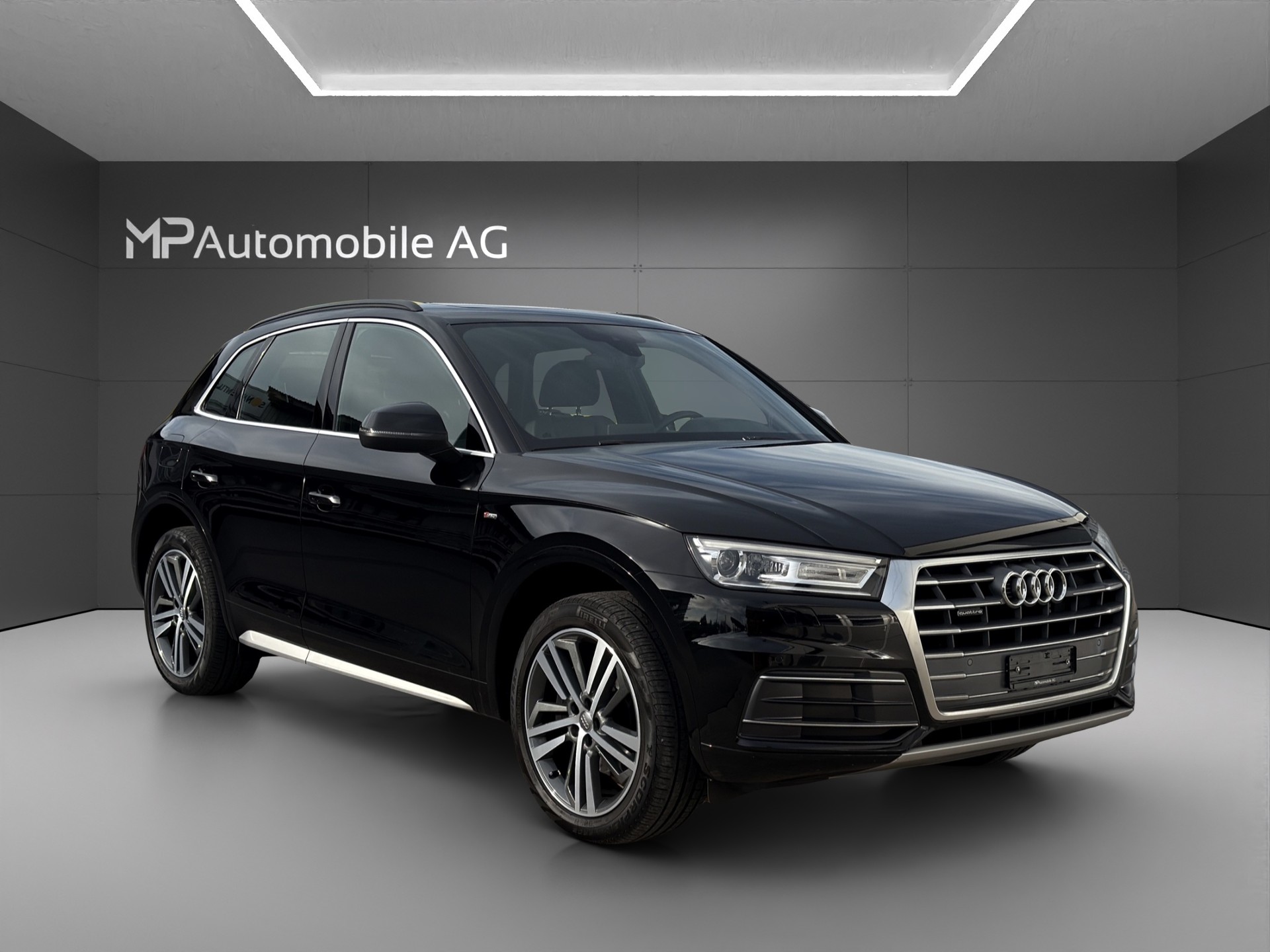 AUDI Q5 2.0 TDI sport quattro S-tronic S Line-image-1