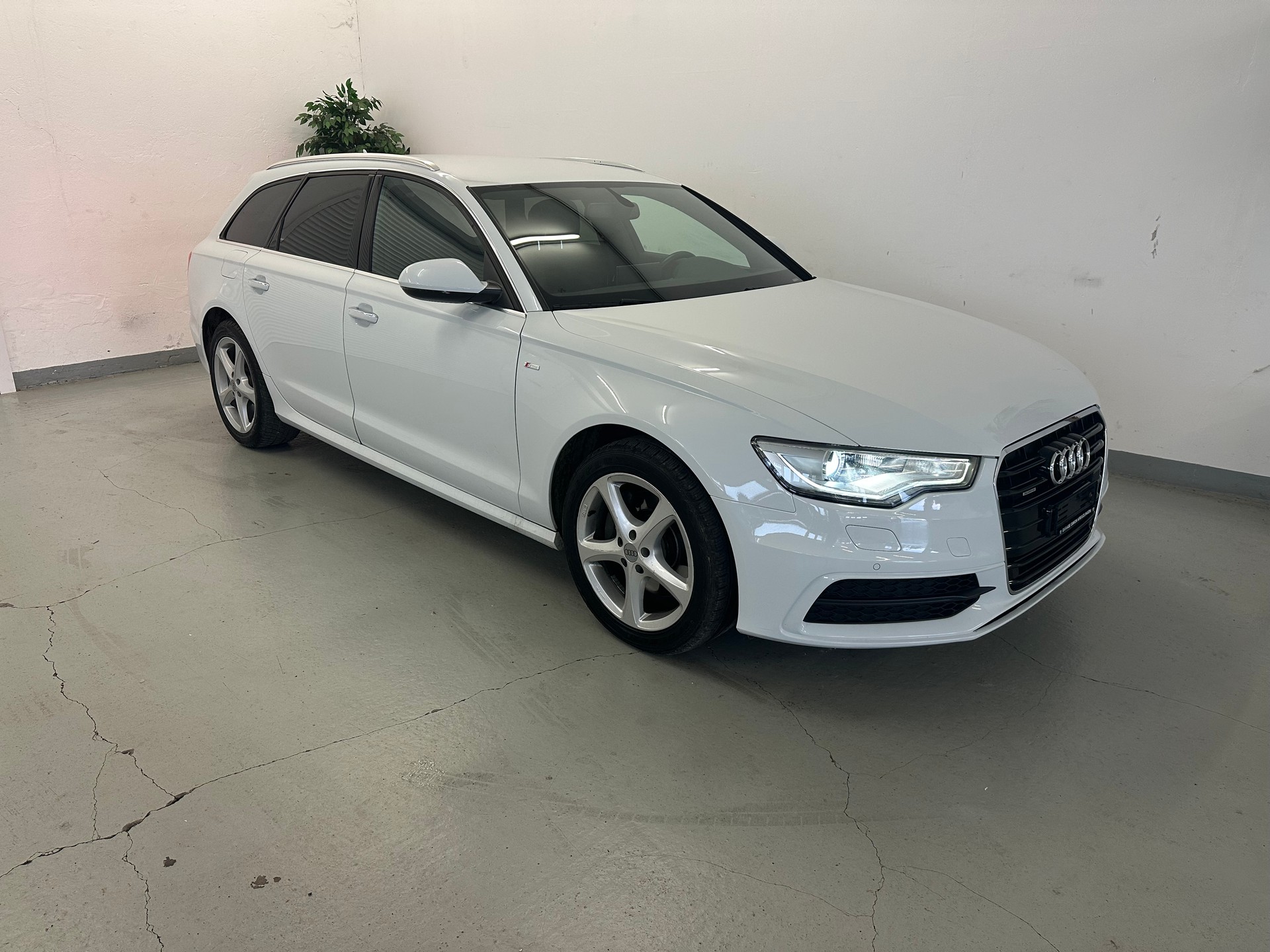 AUDI 3.0 V6 TDI 245 quattro S-Tr.-image-0