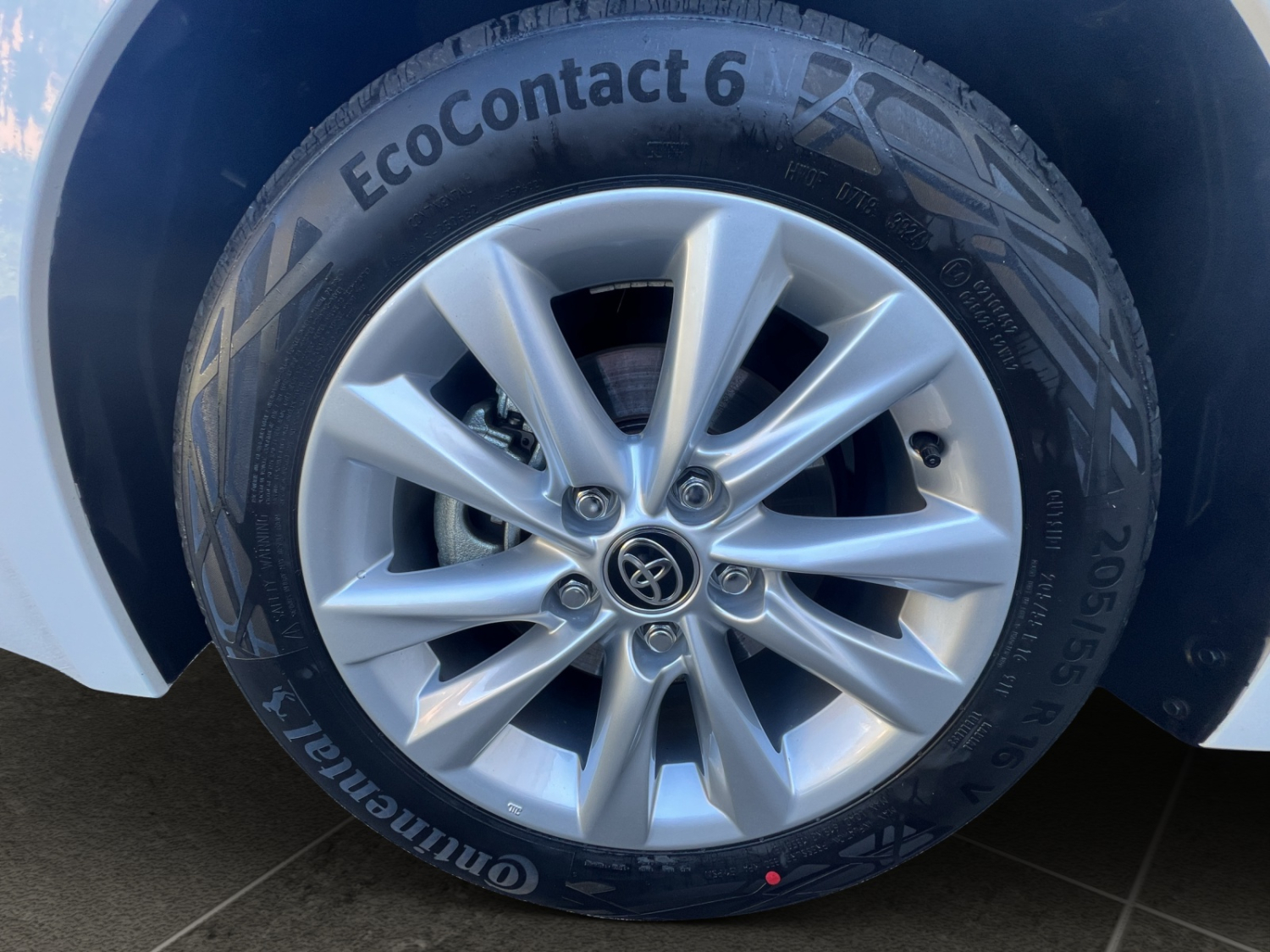 TOYOTA Corolla Touring Sports 1.8 HSD Comfort-image-17