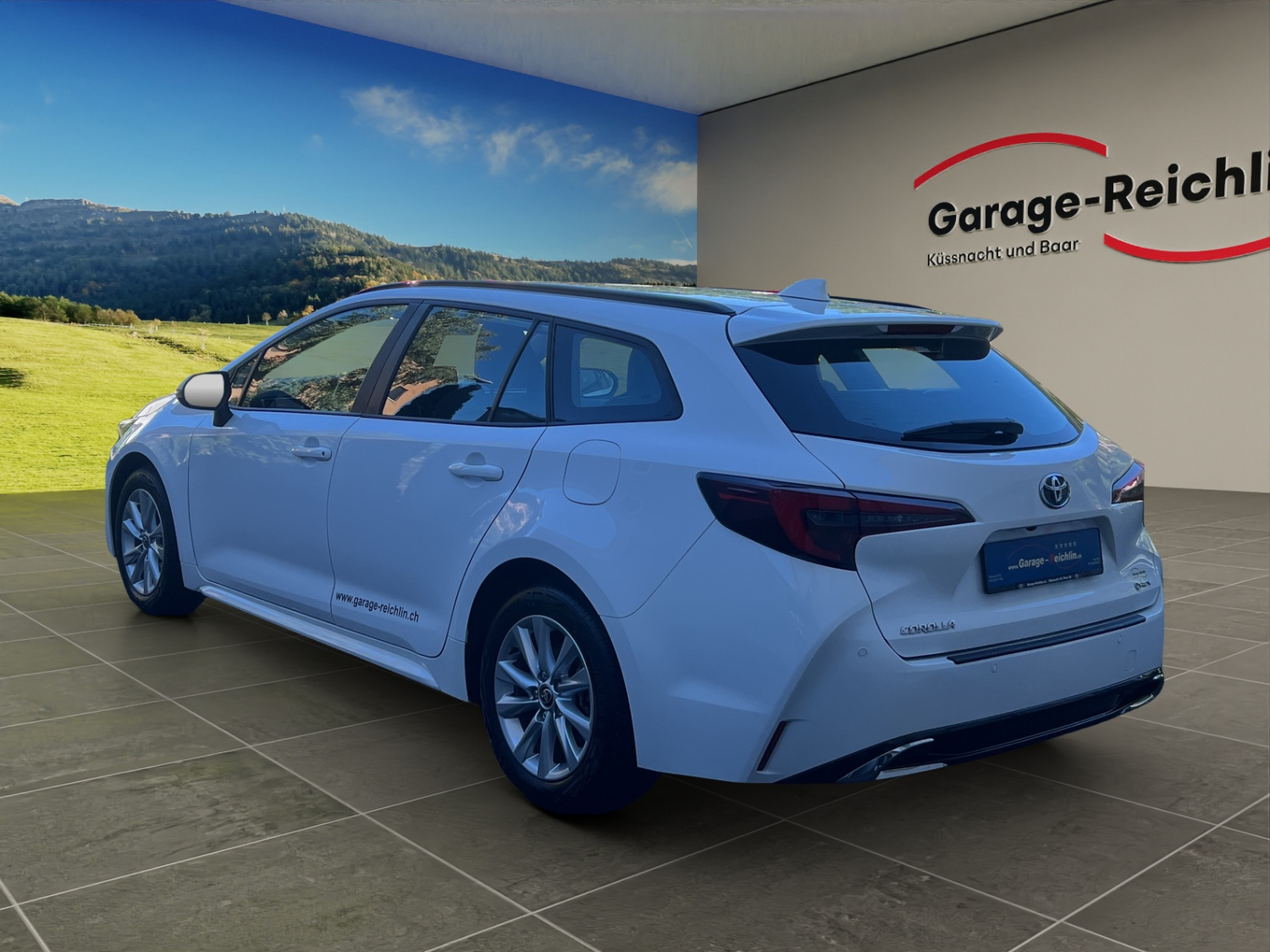 TOYOTA Corolla Touring Sports 1.8 HSD Comfort-image-2
