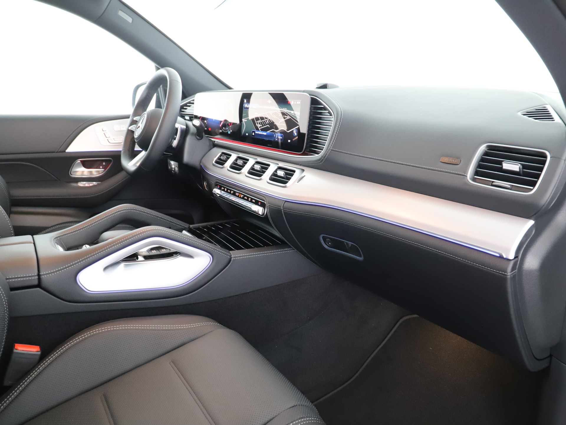 MERCEDES-BENZ GLE 300 d 4Matic-image-10
