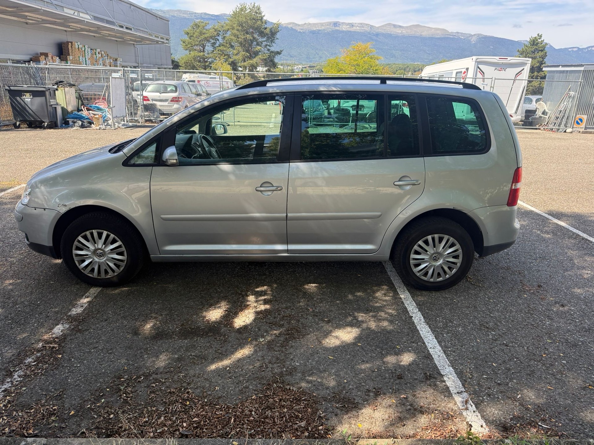 VW 7 place Automatique 2.0 essence-image-3