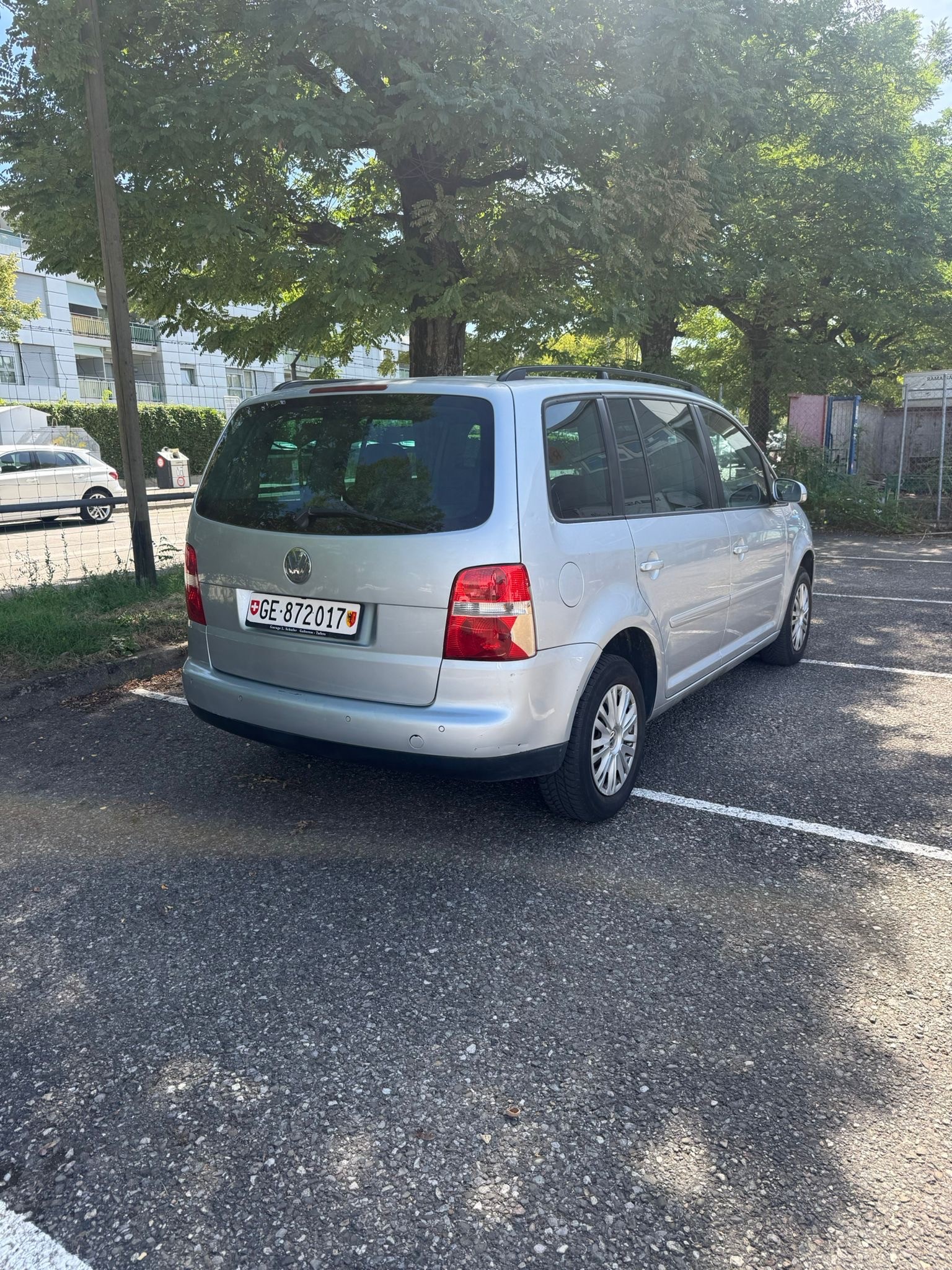 VW 7 place Automatique 2.0 essence-image-5