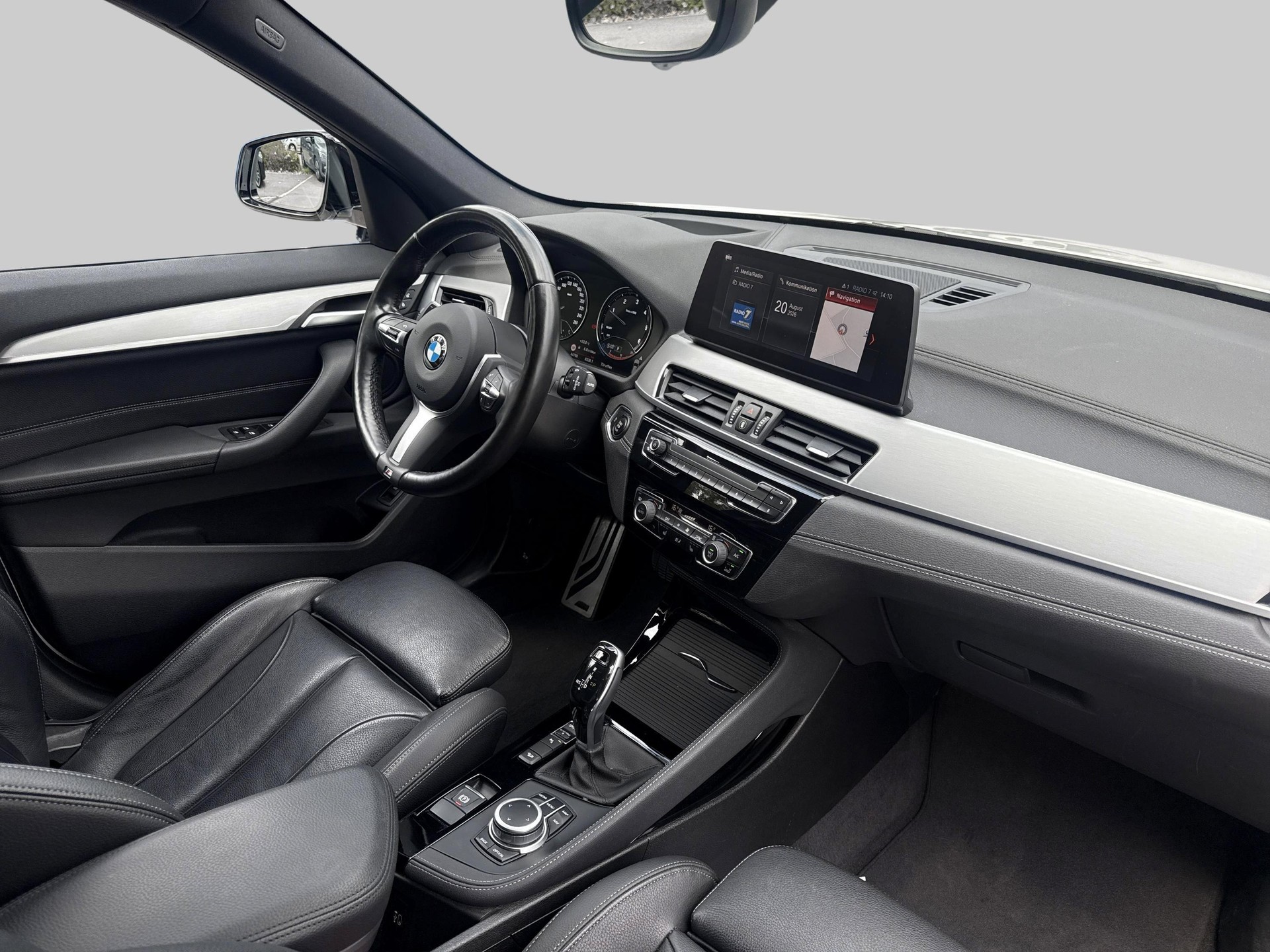 BMW X1 xDrive 20d M Sport-image-8