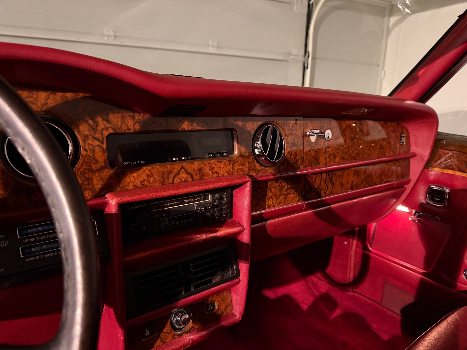 ROLLS-ROYCE CORNICHE-image-17
