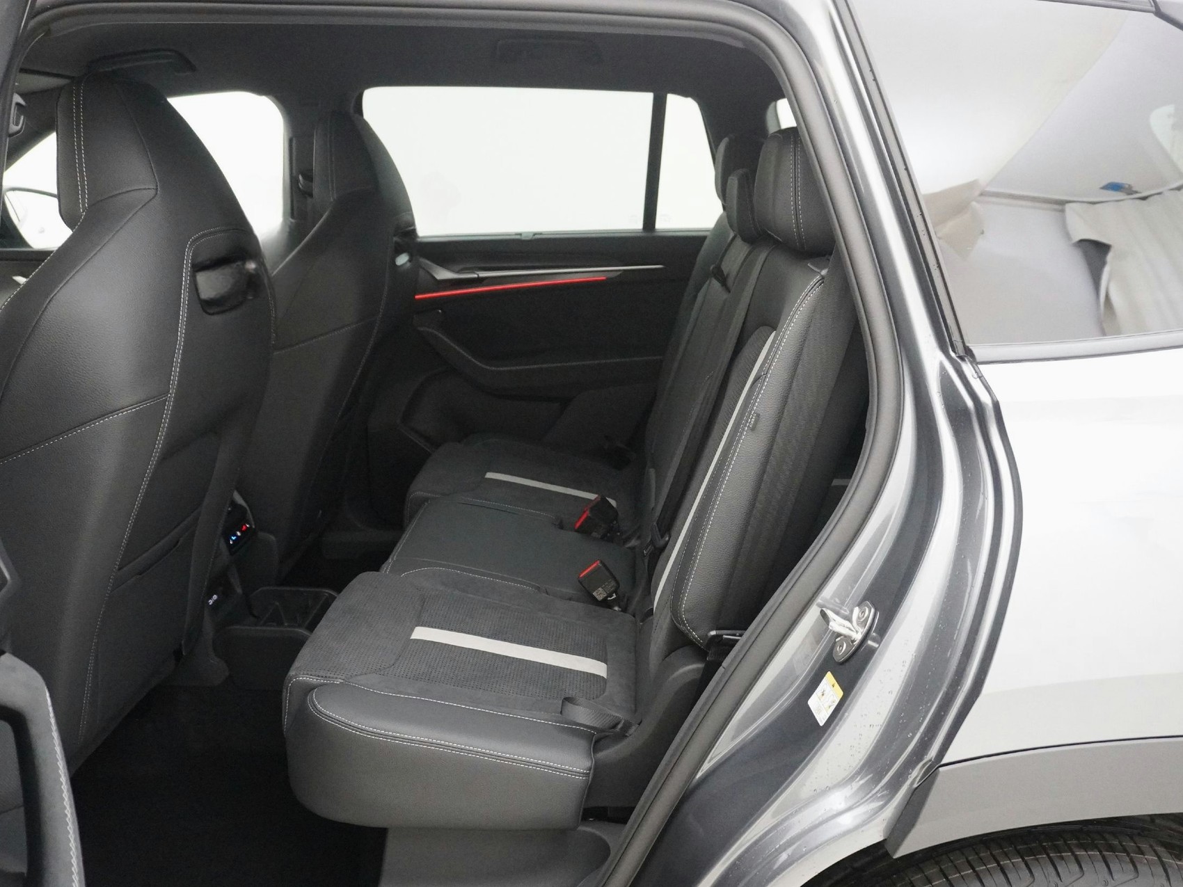 SKODA Kodiaq 2.0 TSI SportLine-image-14