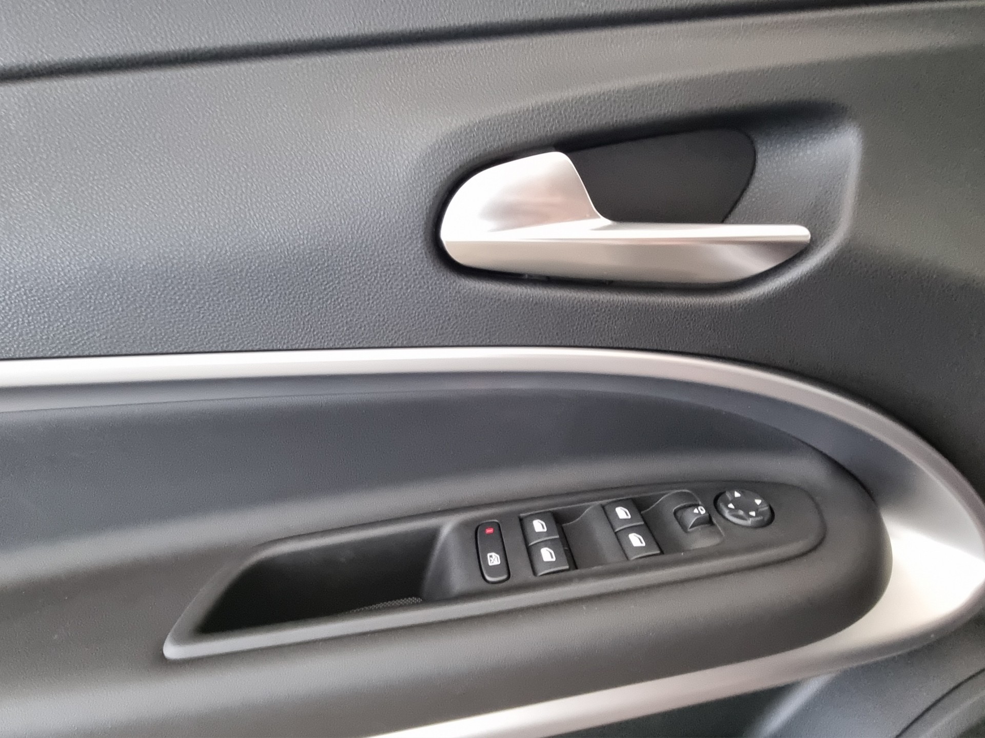 JEEP Avenger Summit 54kWh 8-fach-image-11
