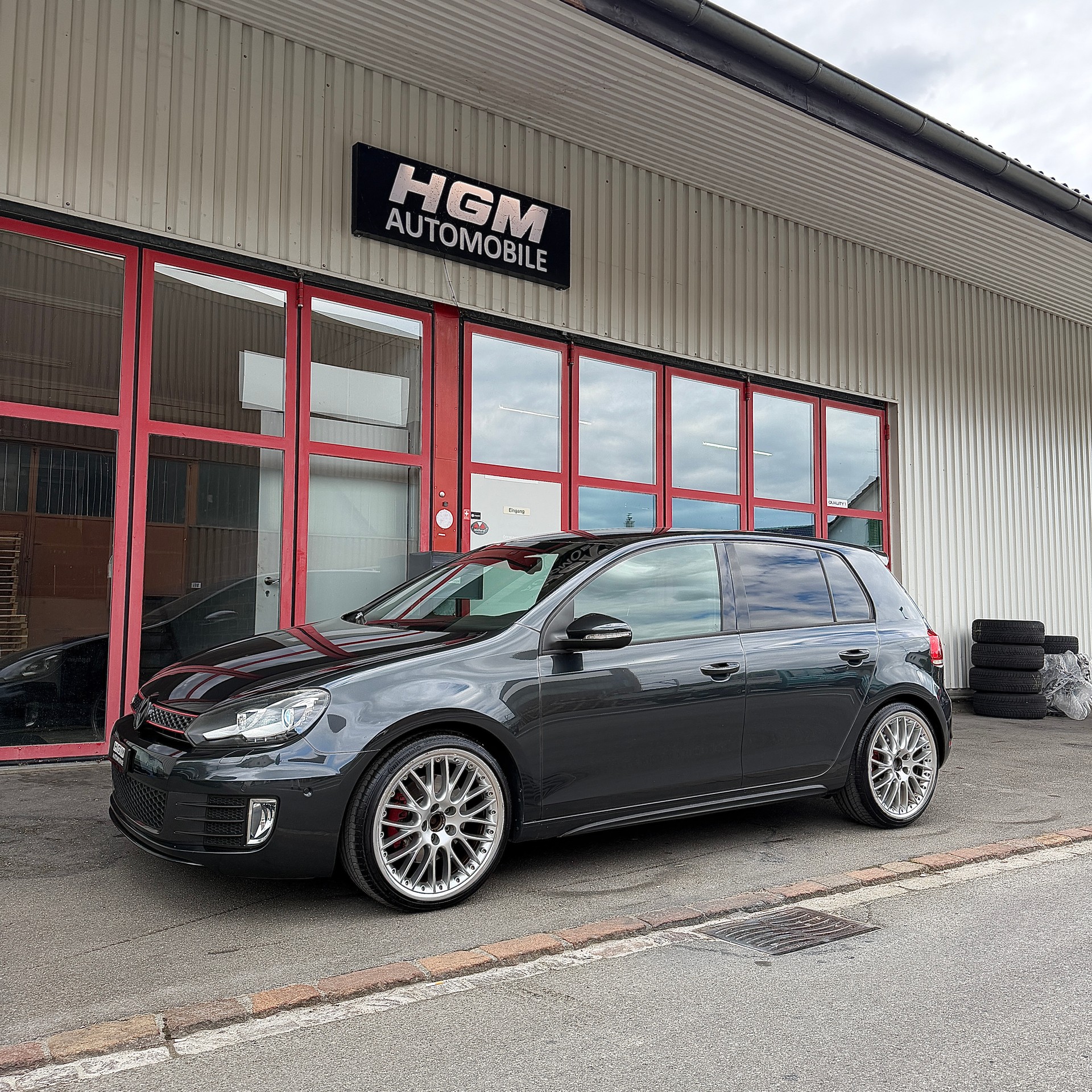 VW Golf 2.0 TSI GTI DSG-image-1