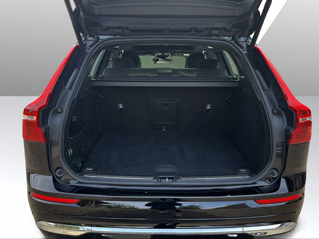 VOLVO XC60 2.0 T8 TE Ultimate Bright-image-12