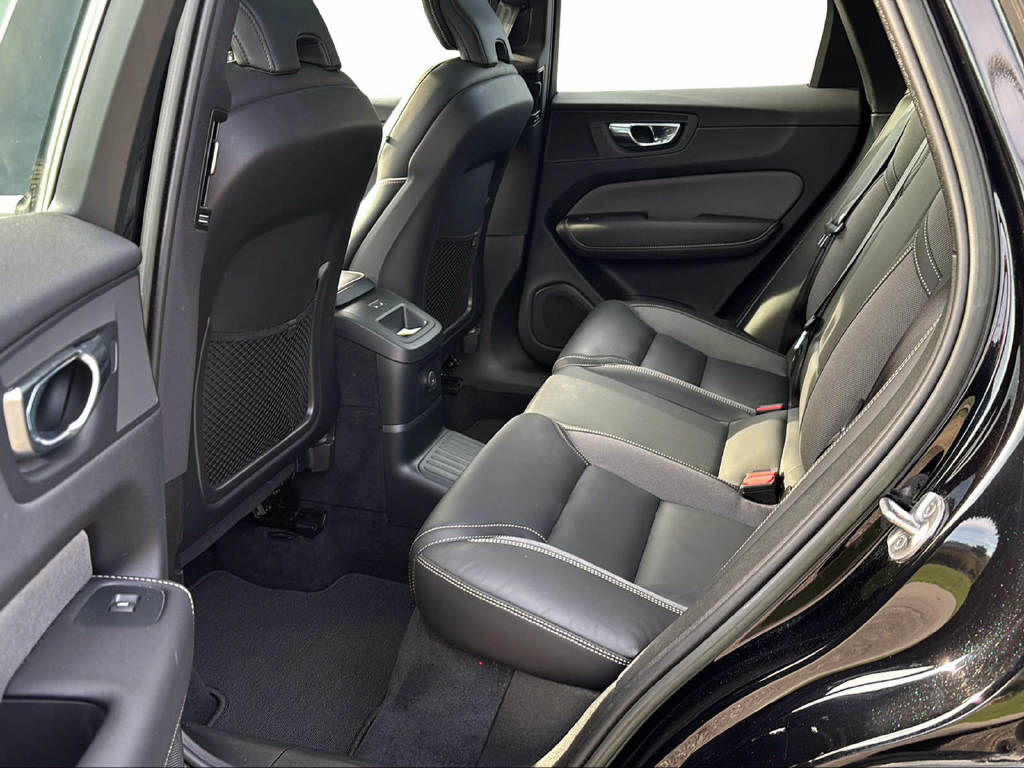 VOLVO XC60 2.0 T8 TE Ultimate Bright-image-11