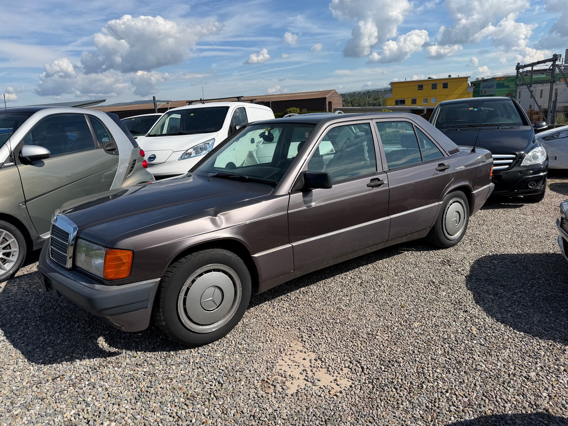 MERCEDES-BENZ 190 E 1.8 Avantgarde-image-3