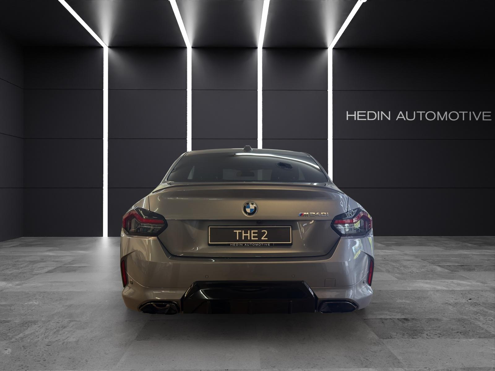 BMW M240i Coupé xDrive-image-3