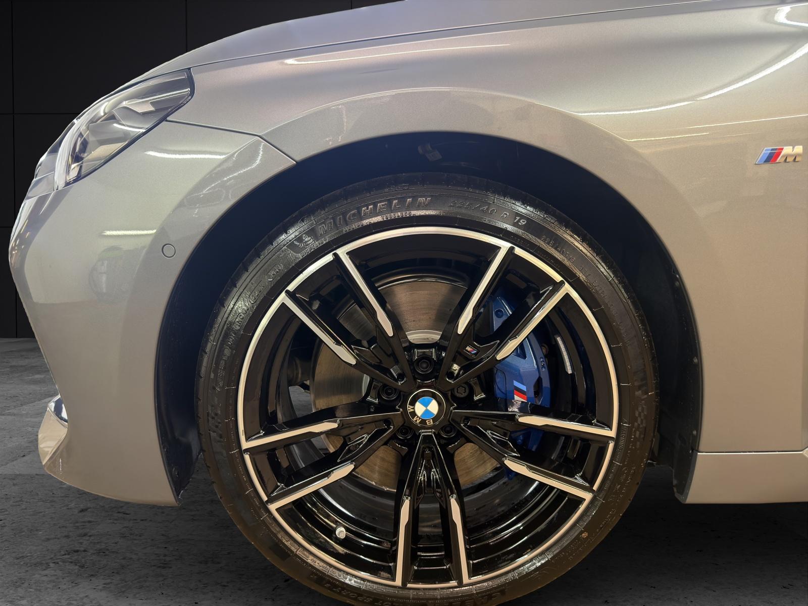 BMW M240i Coupé xDrive-image-8