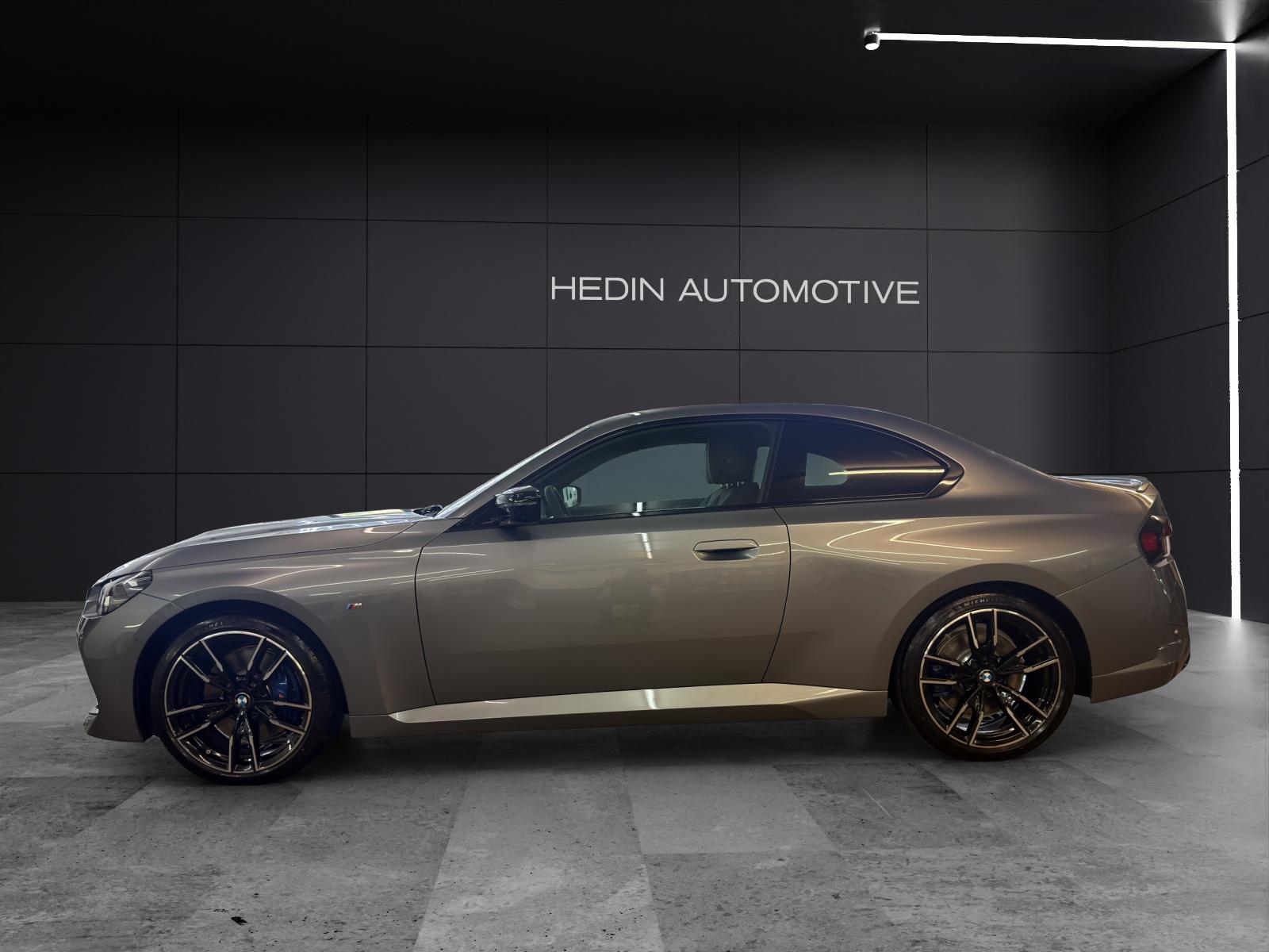 BMW M240i Coupé xDrive-image-1