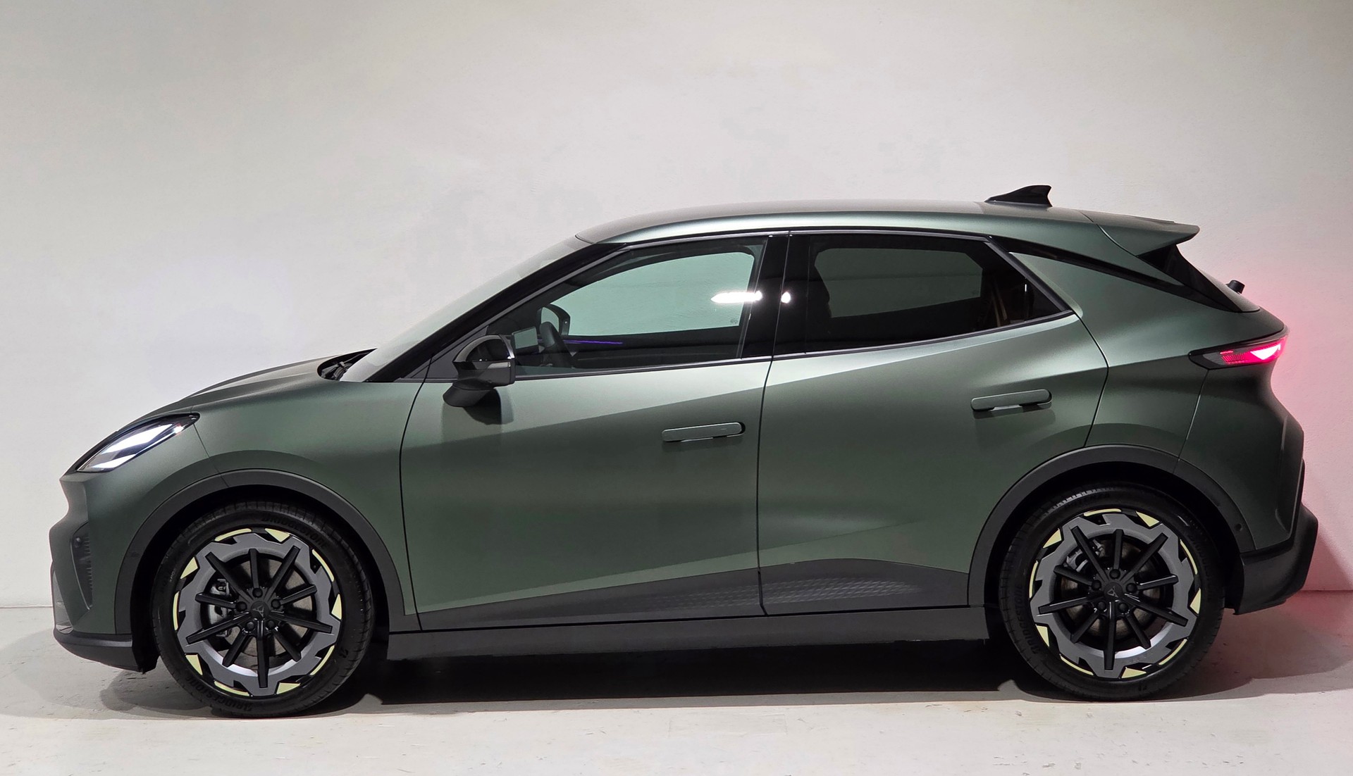 CUPRA Raval 52 kWh VZ Extreme-image-1