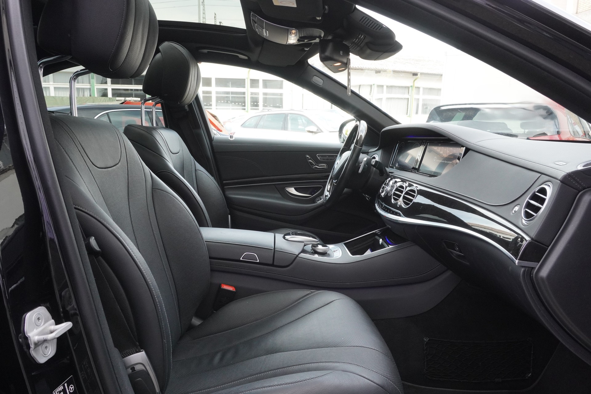 MERCEDES-BENZ S 350 d 4Matic 9G-Tronic-image-14