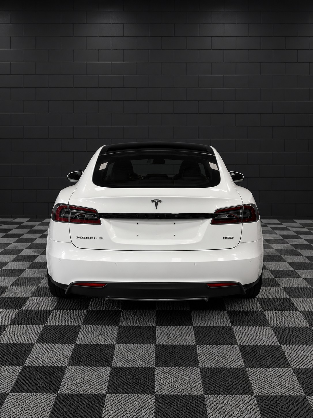 TESLA Model S 85 D-image-4