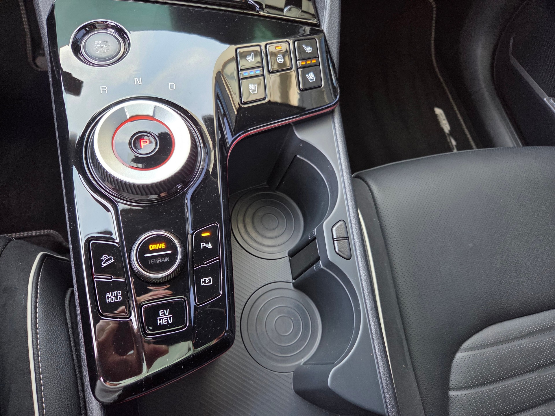 KIA Sportage 1.6T-GDi PHEV GT-Line 4x4 A-image-13