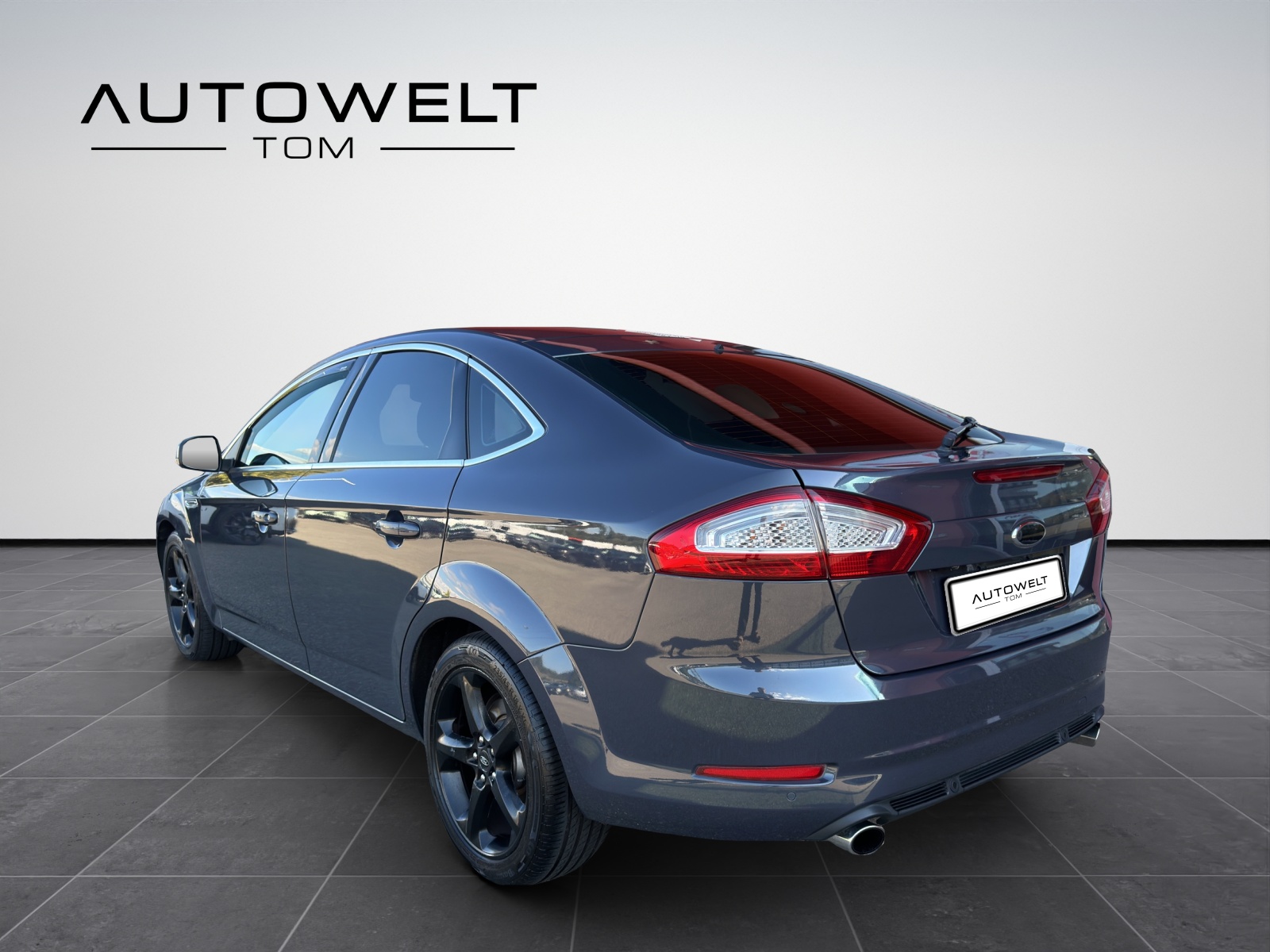 FORD Mondeo 2.0 EcoBoost SCTi Titanium PowerShift-image-2