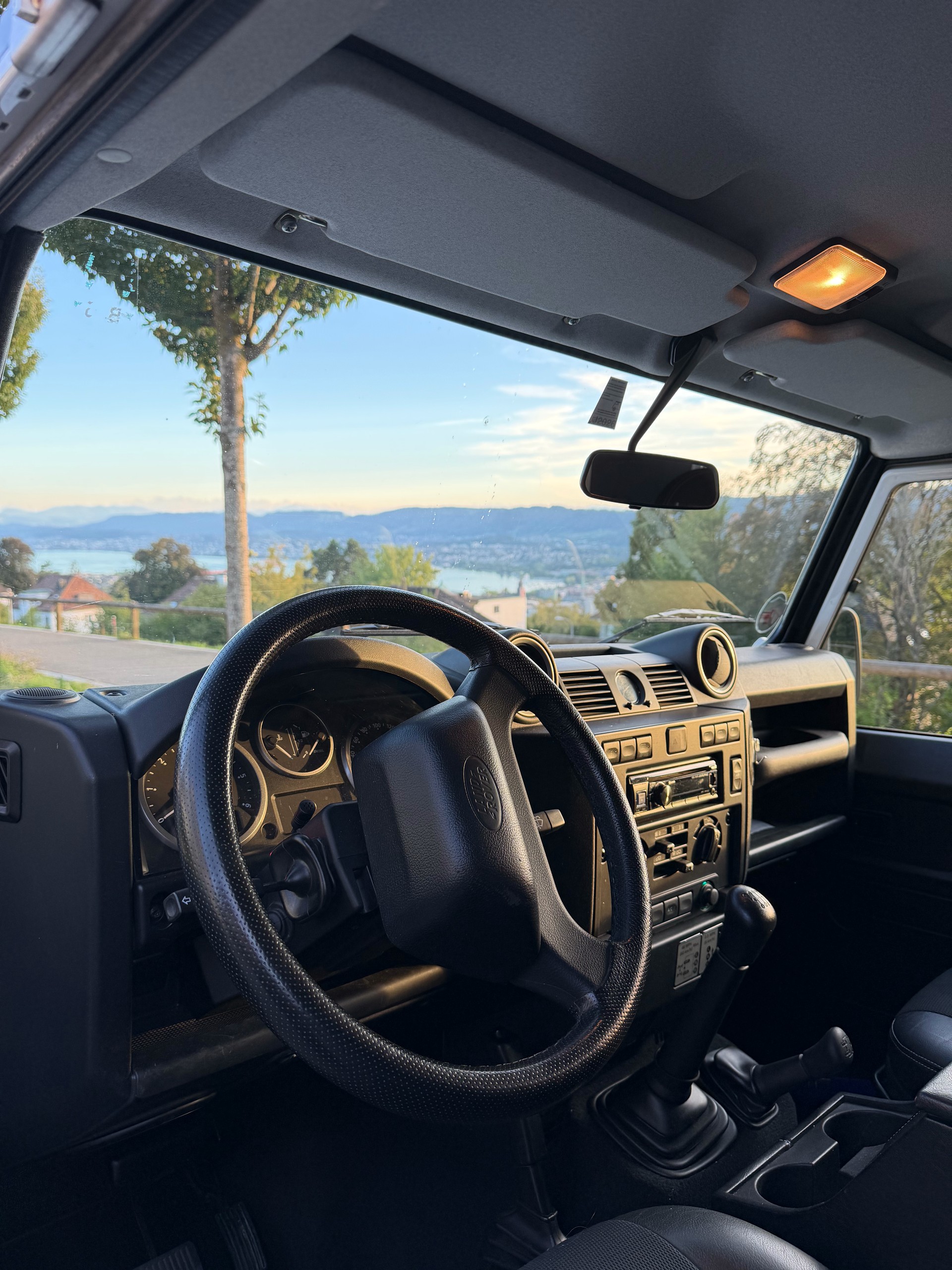 LAND ROVER 2.2 TD4 SW SE-image-15