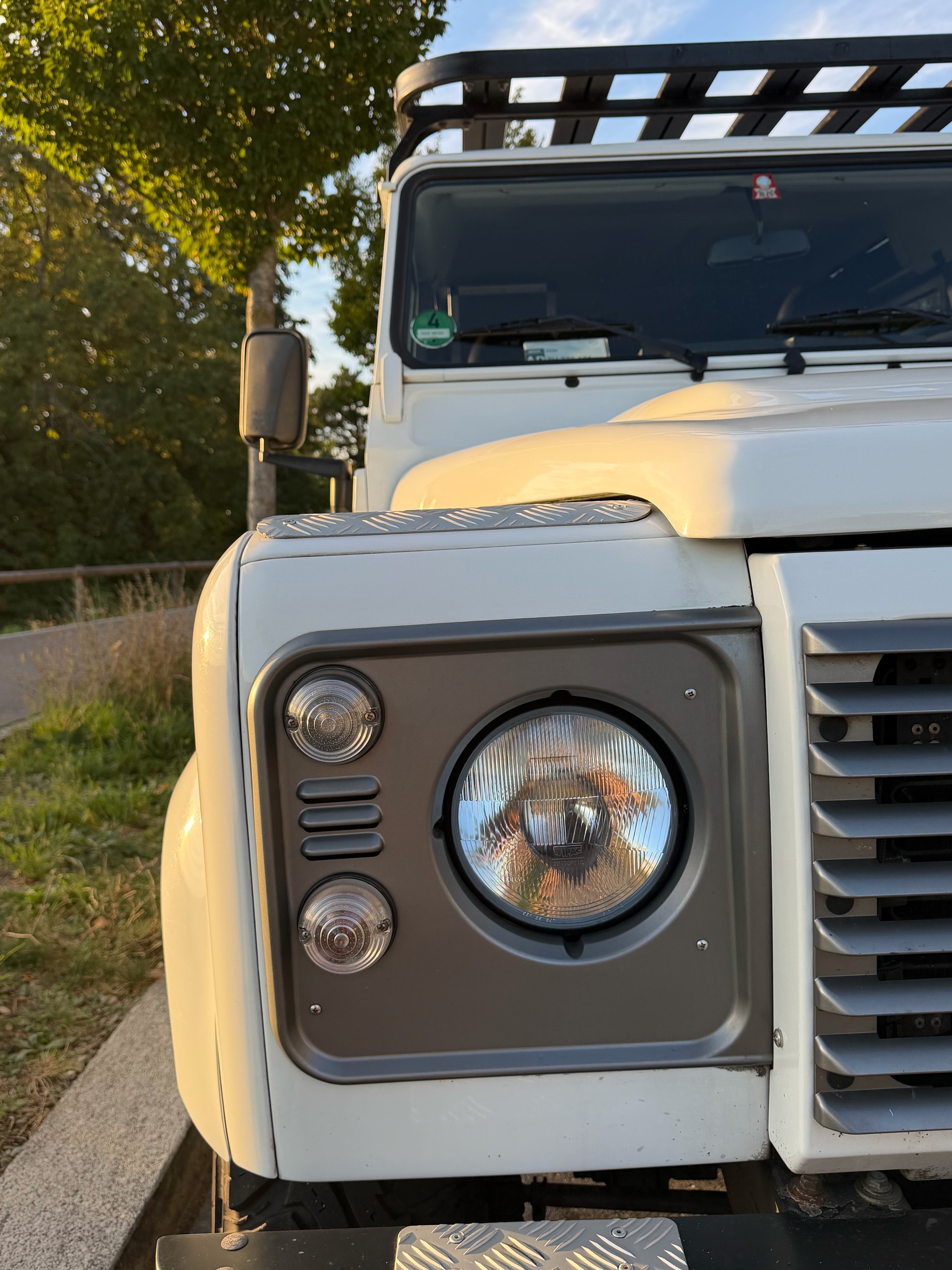 LAND ROVER 2.2 TD4 SW SE-image-3