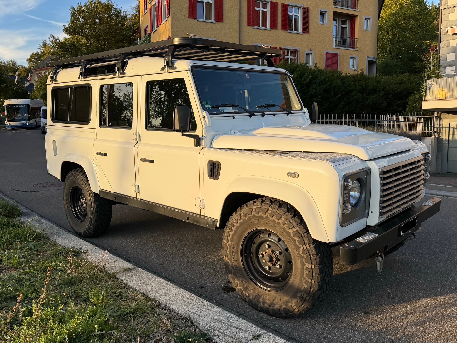 LAND ROVER 2.2 TD4 SW SE-image-1