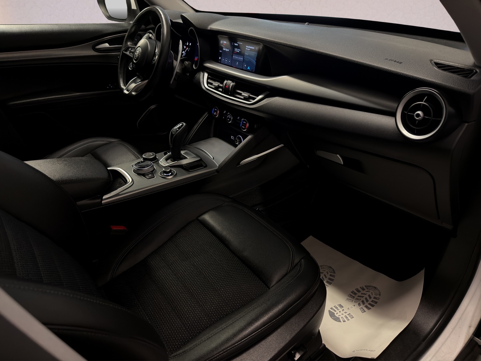 ALFA ROMEO Stelvio 2.0 Sprint Q4 Automatic-image-11