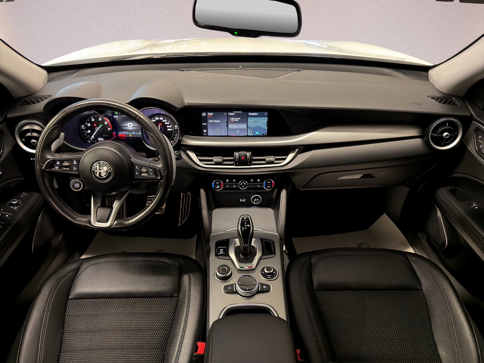 ALFA ROMEO Stelvio 2.0 Sprint Q4 Automatic-image-3