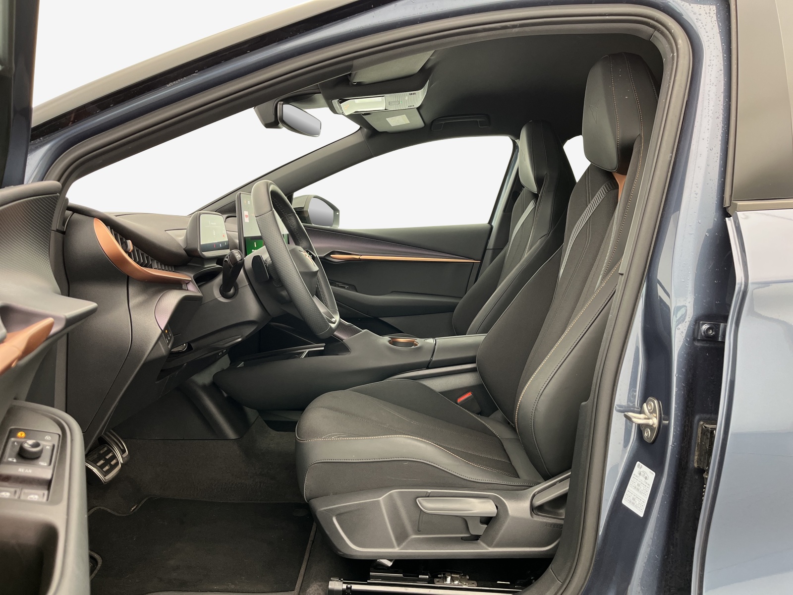 CUPRA Tavascan Type 8 77 kWh VZ-image-7