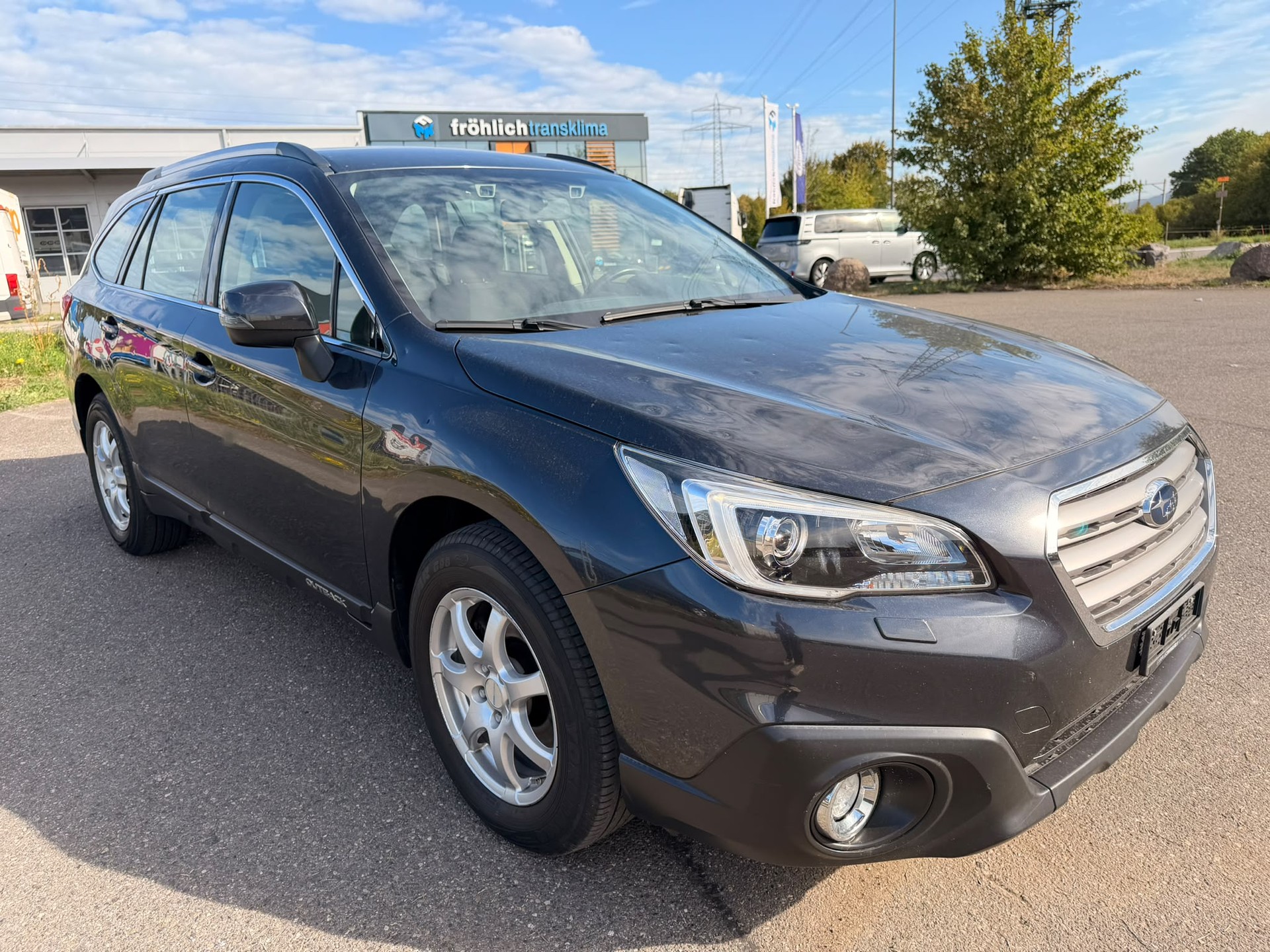 SUBARU Outback 2.0D Luxury AWD Lineartronic-image-2