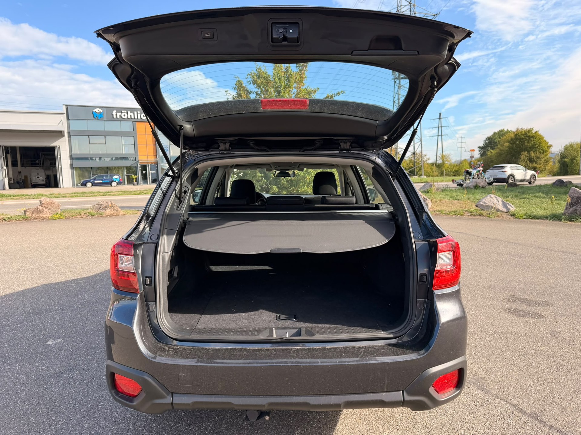 SUBARU Outback 2.0D Luxury AWD Lineartronic-image-10