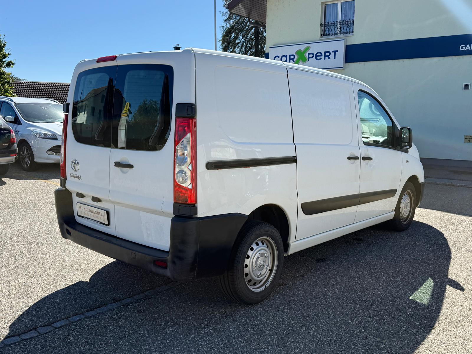TOYOTA Proace 1.6D Panel Van Terra L1H1-image-4