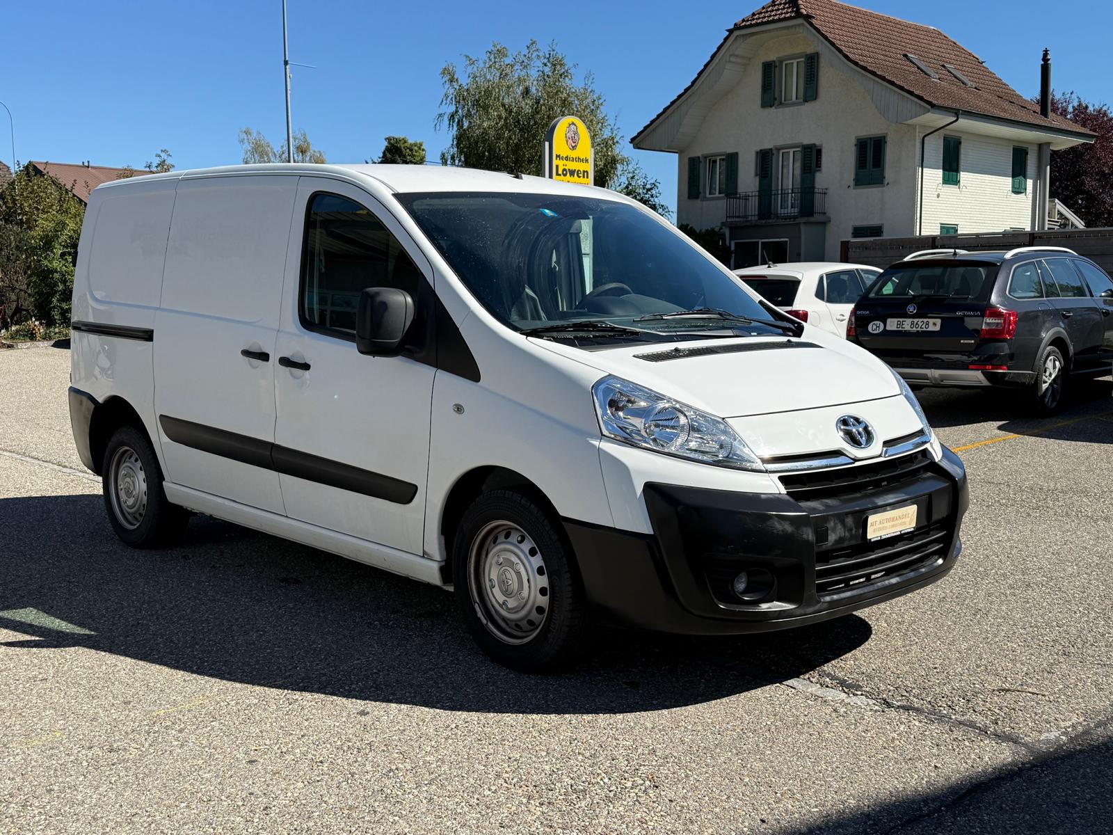 TOYOTA Proace 1.6D Panel Van Terra L1H1-image-2