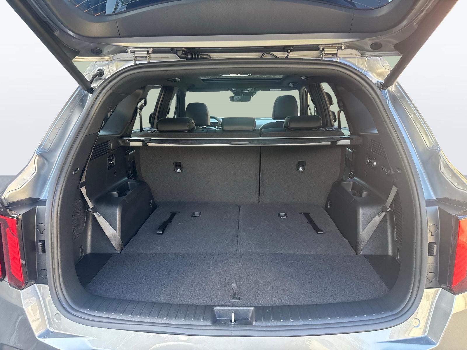 KIA Sorento 2.2 SmartD Style 7P-image-11
