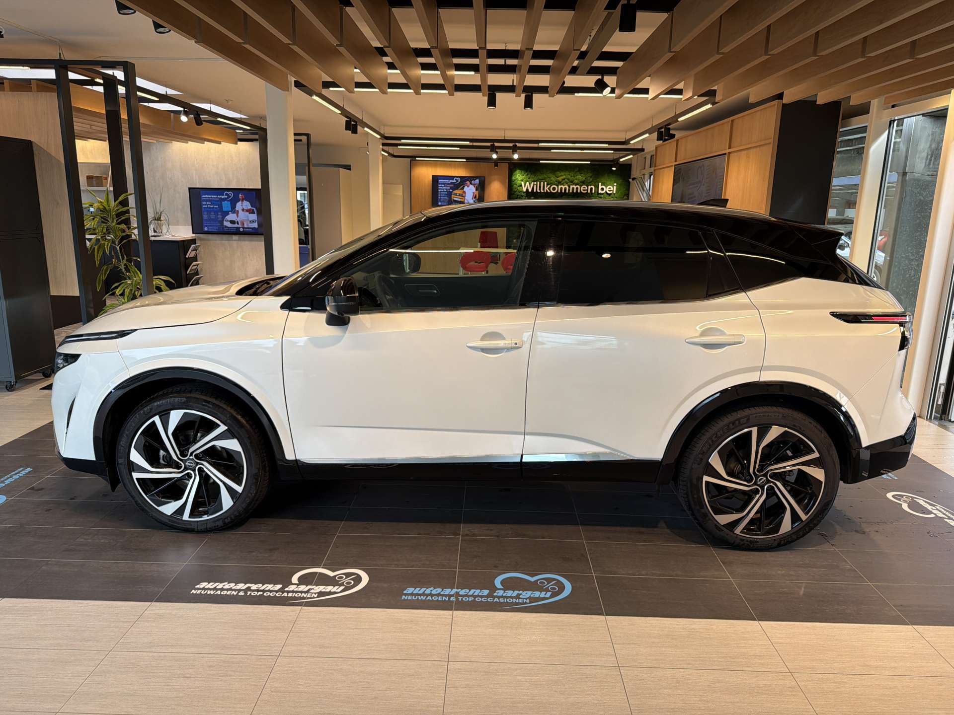 NISSAN Qashqai 1.3 DIG-T MHEV Tekna+ Xtronic-Automat-image-13