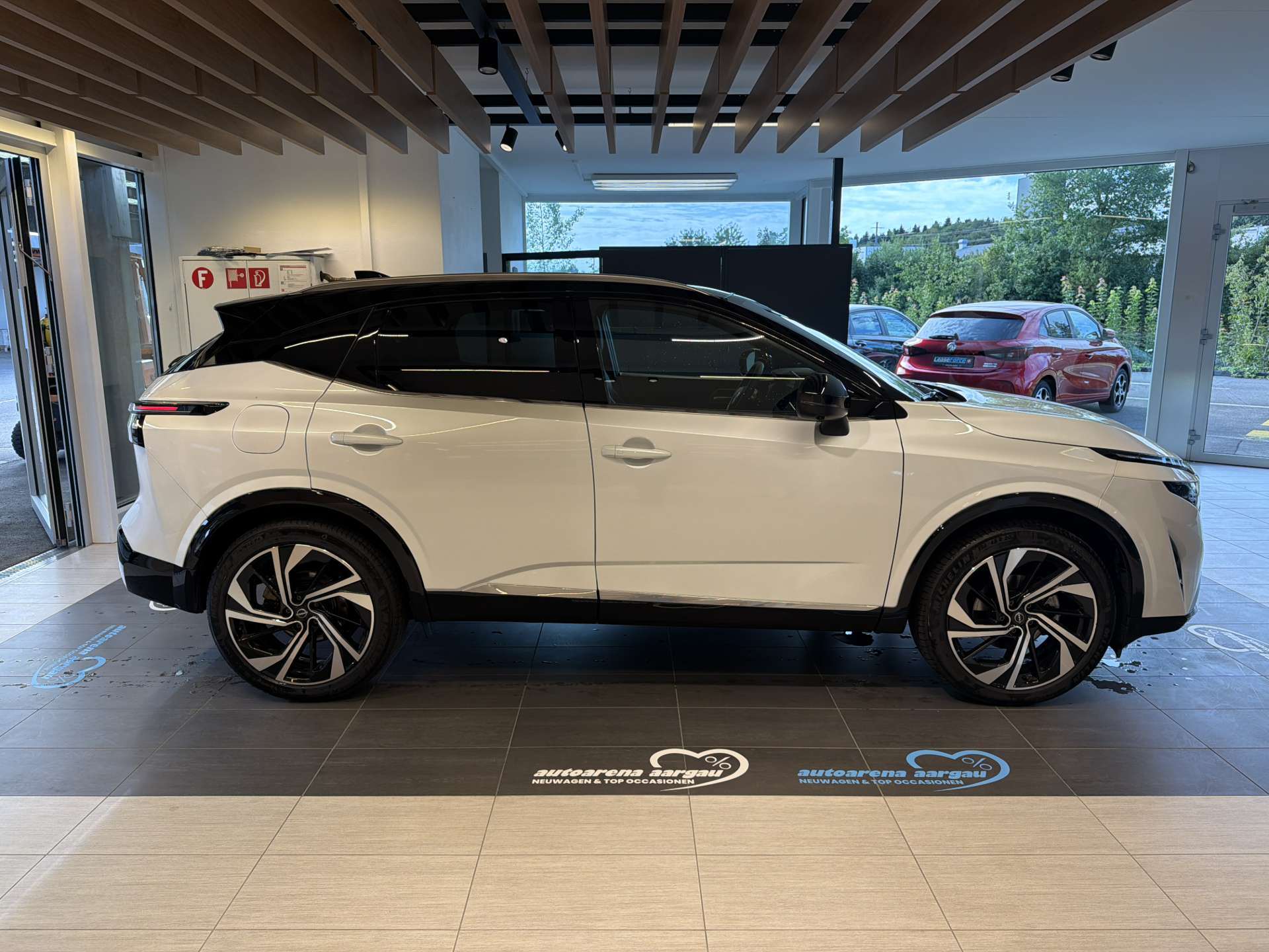 NISSAN Qashqai 1.3 DIG-T MHEV Tekna+ Xtronic-Automat-image-11