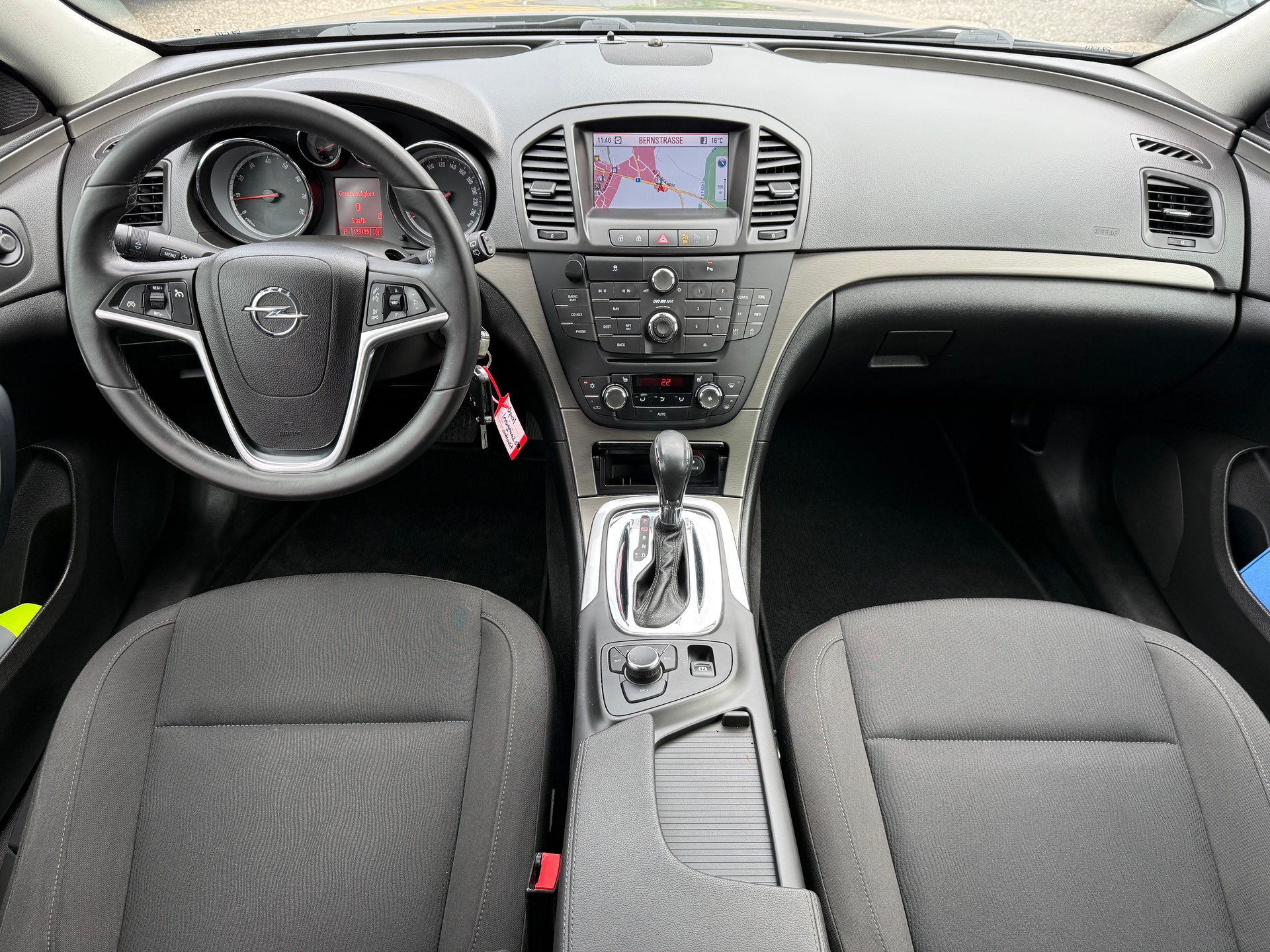 OPEL Insignia Sports Tourer 2.0 Turbo Edition Automatic-image-11