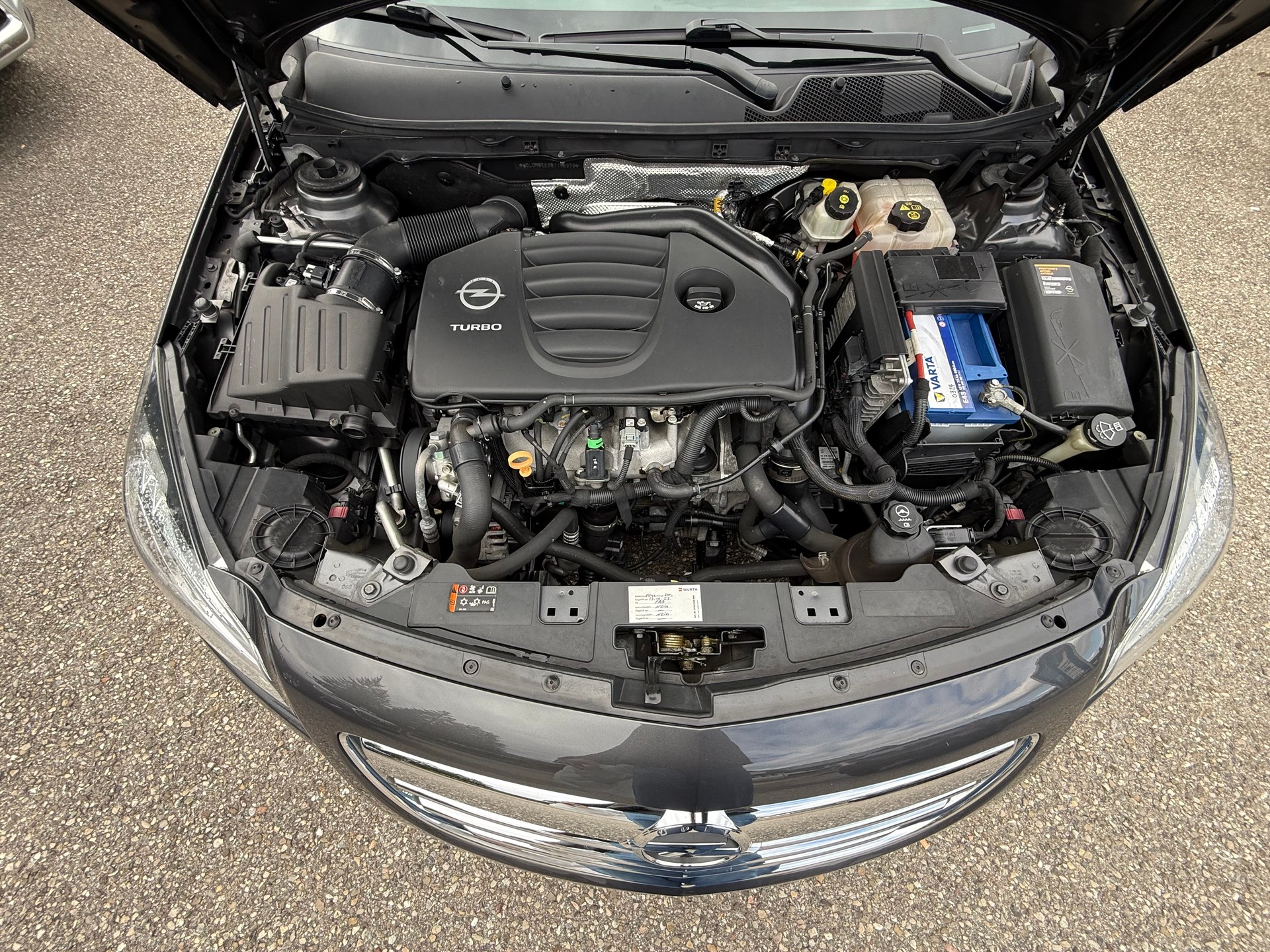 OPEL Insignia Sports Tourer 2.0 Turbo Edition Automatic-image-14