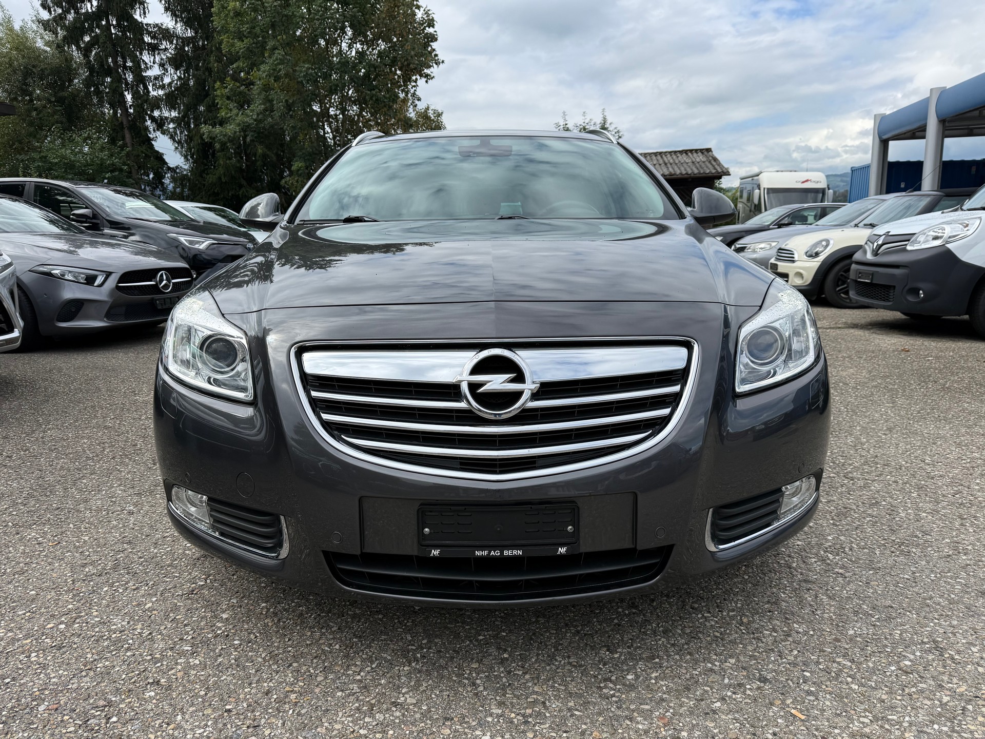 OPEL Insignia Sports Tourer 2.0 Turbo Edition Automatic-image-1