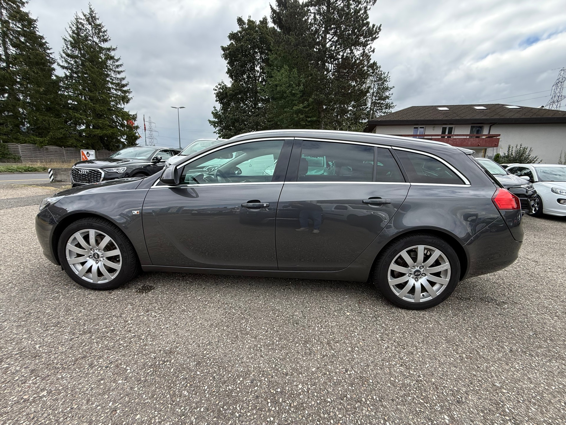 OPEL Insignia Sports Tourer 2.0 Turbo Edition Automatic-image-7